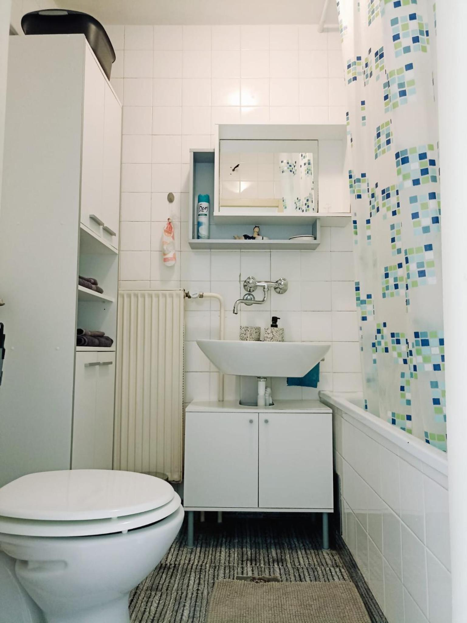Two-Bedroom Apartment - Photo 11