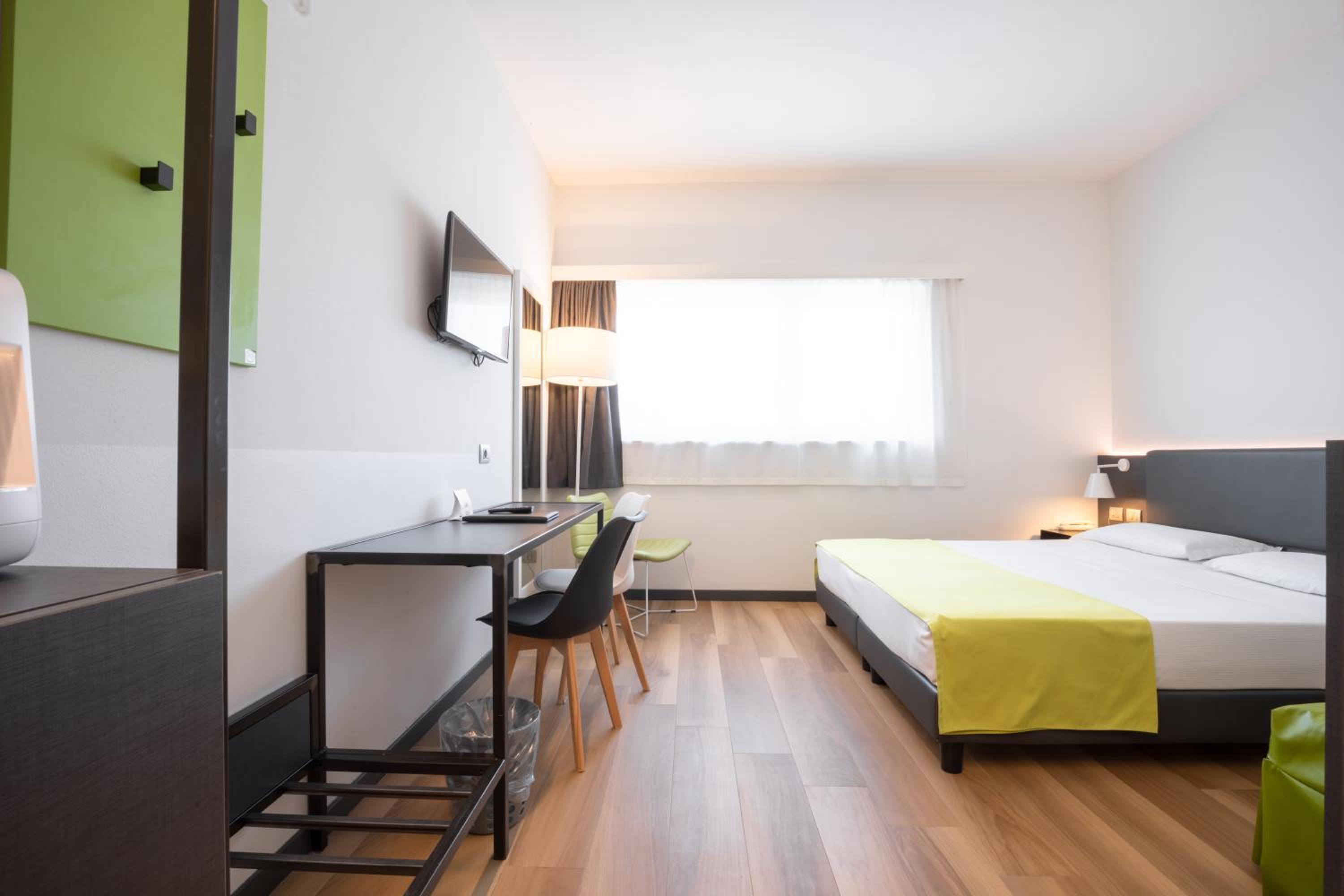 Superior Triple Room - Photo 12
