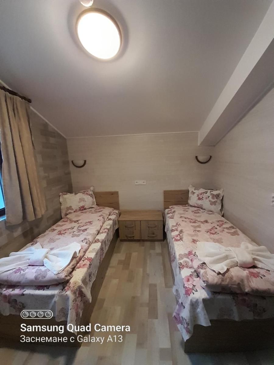 Three-Bedroom House photo 2