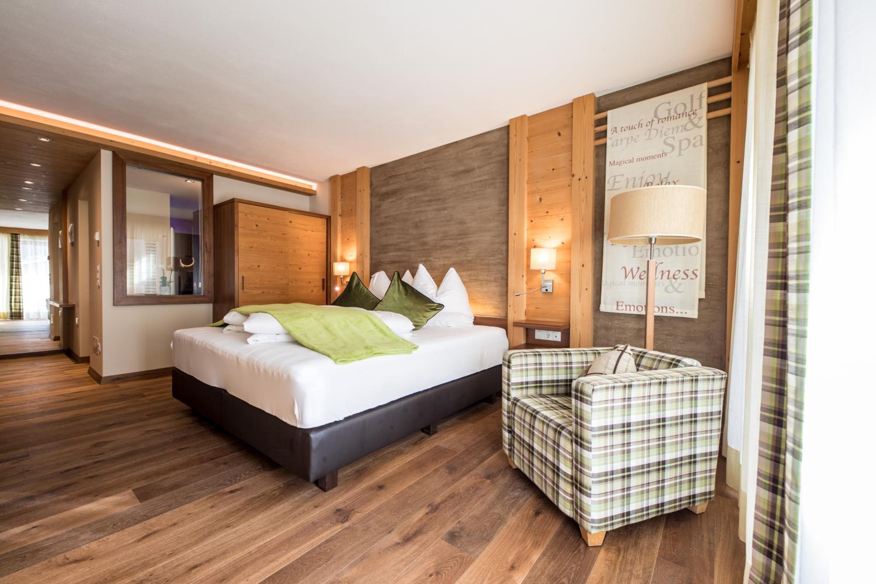 Junior Suite With Balcony And Mountain View