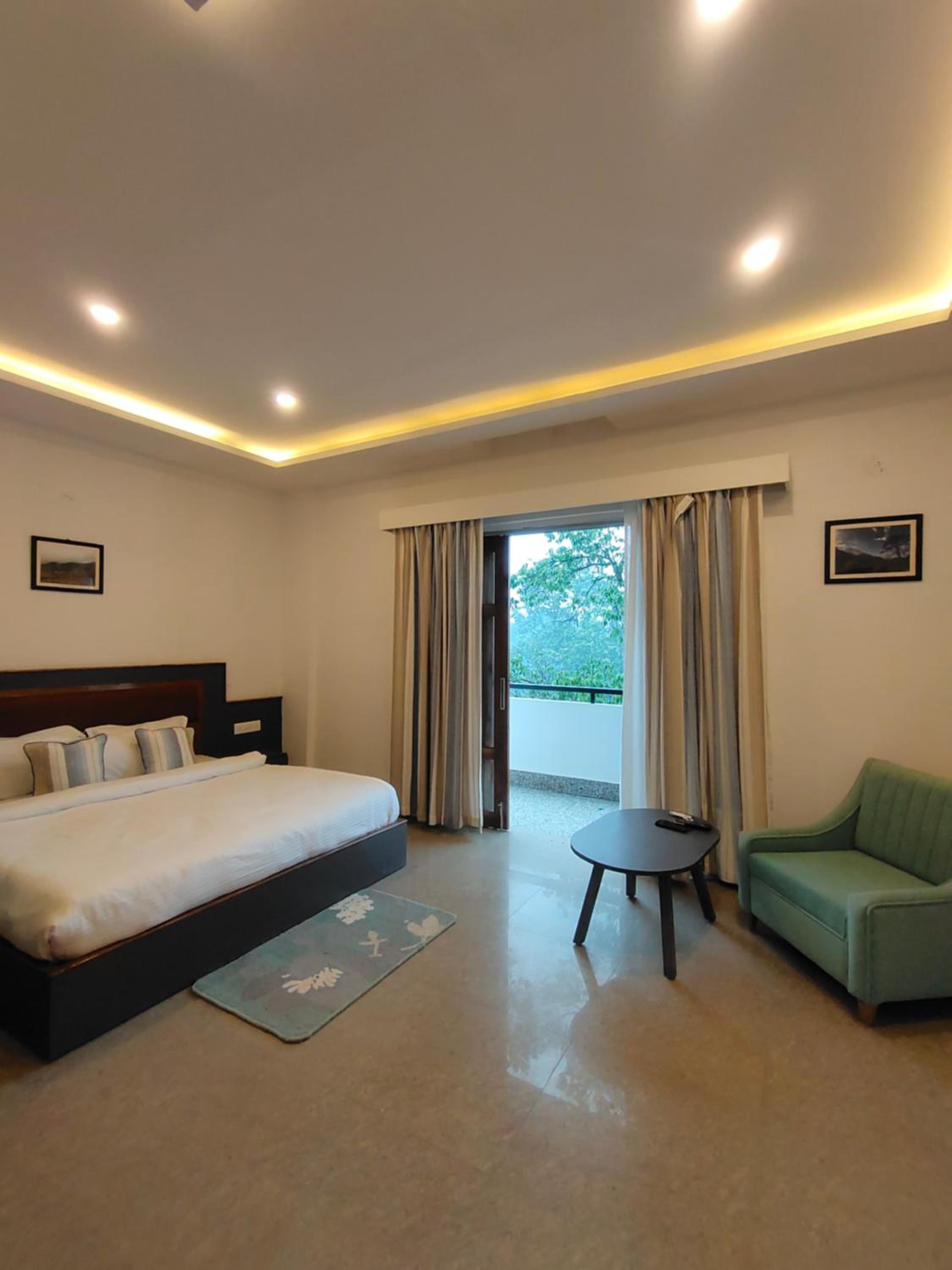 Deluxe Double Room with Balcony