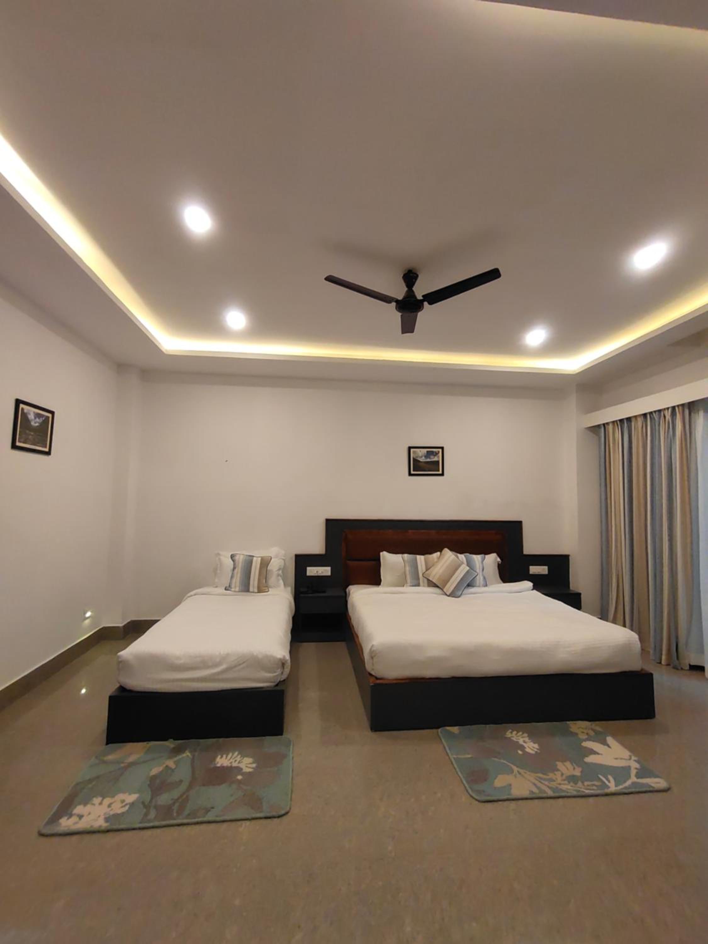 Family Room with Garden View