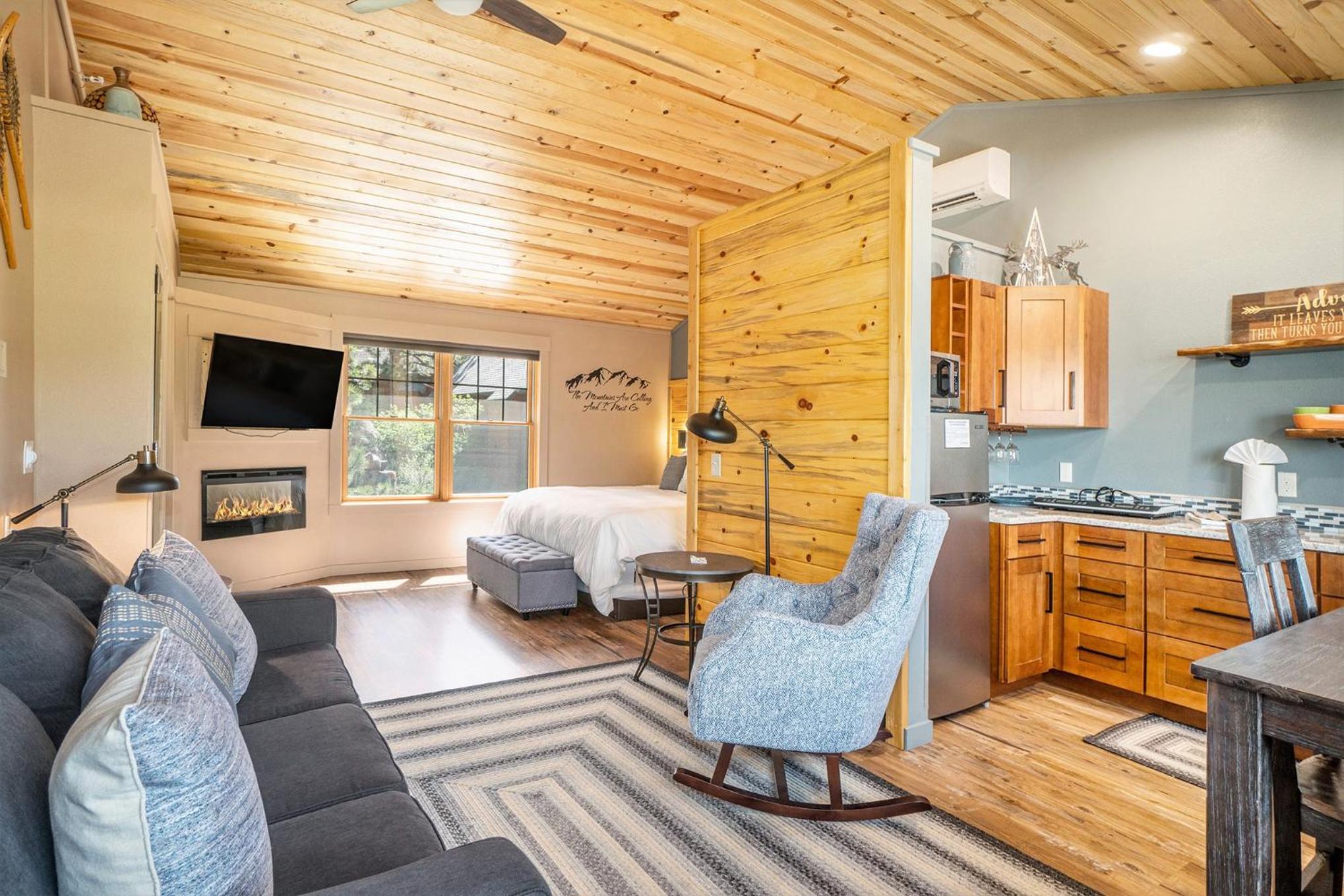One-Bedroom Studio