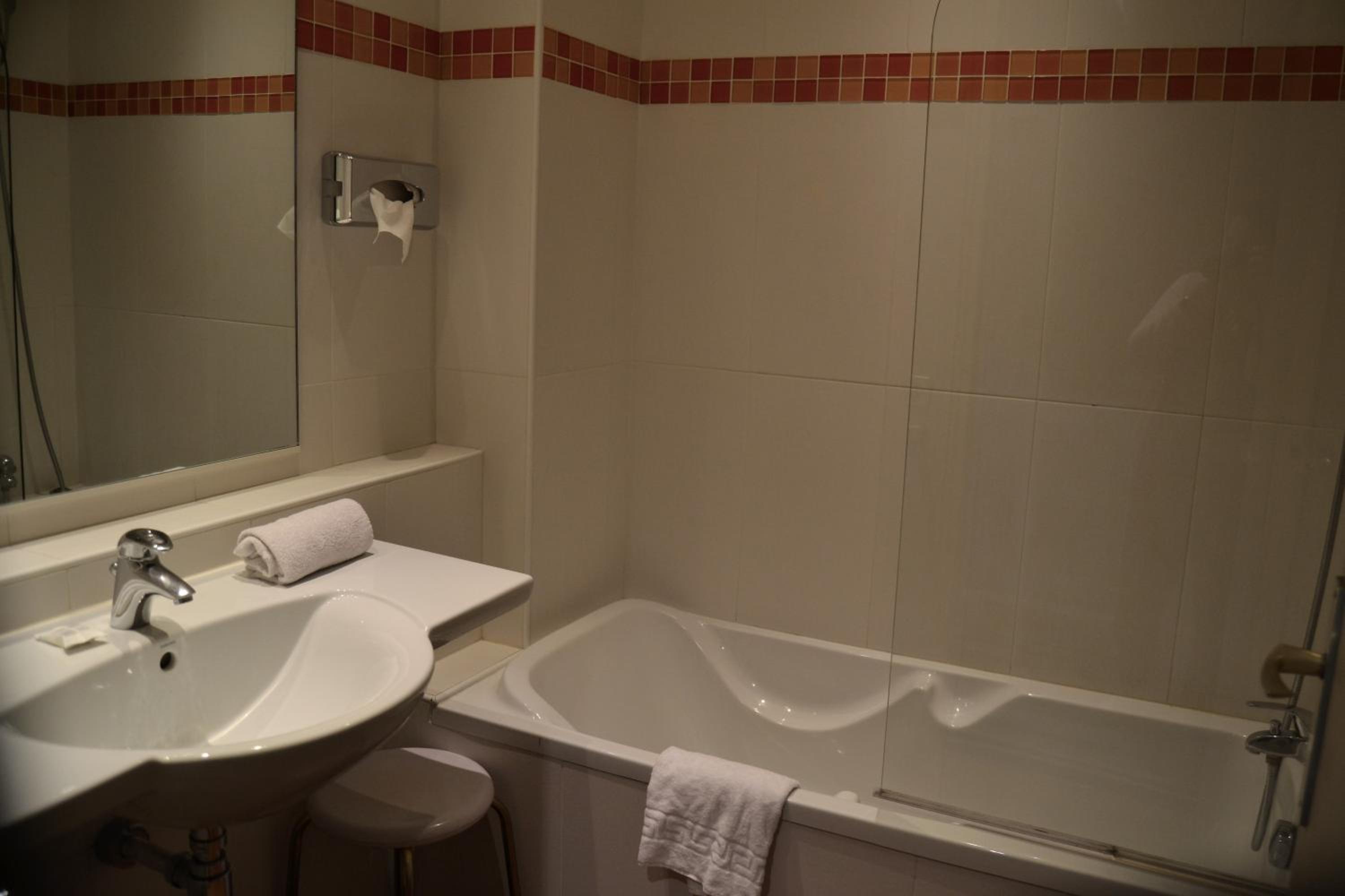 3 Single Beds - Photo 4