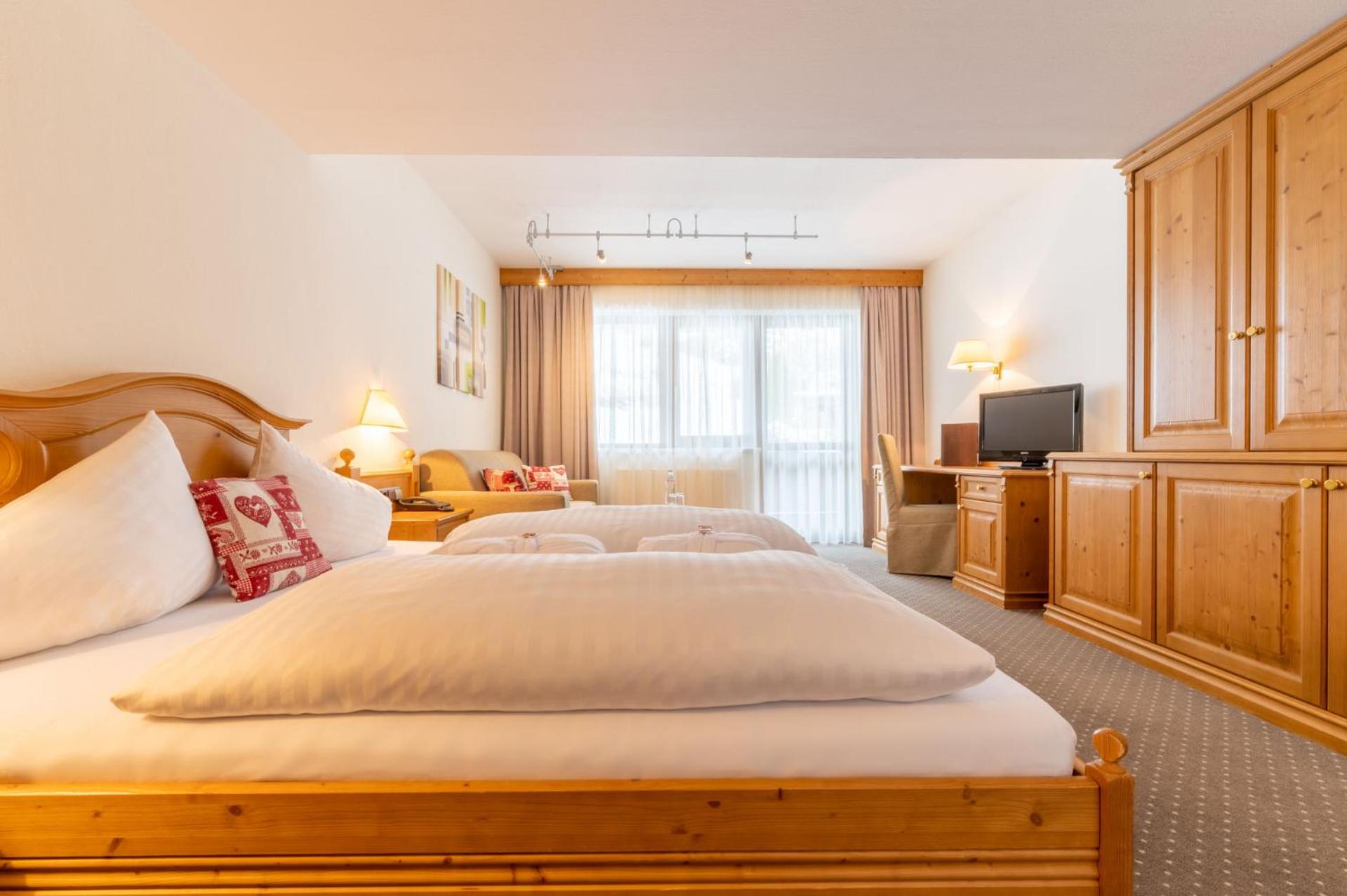 Komfort Double Room with Balcony - Photo 1