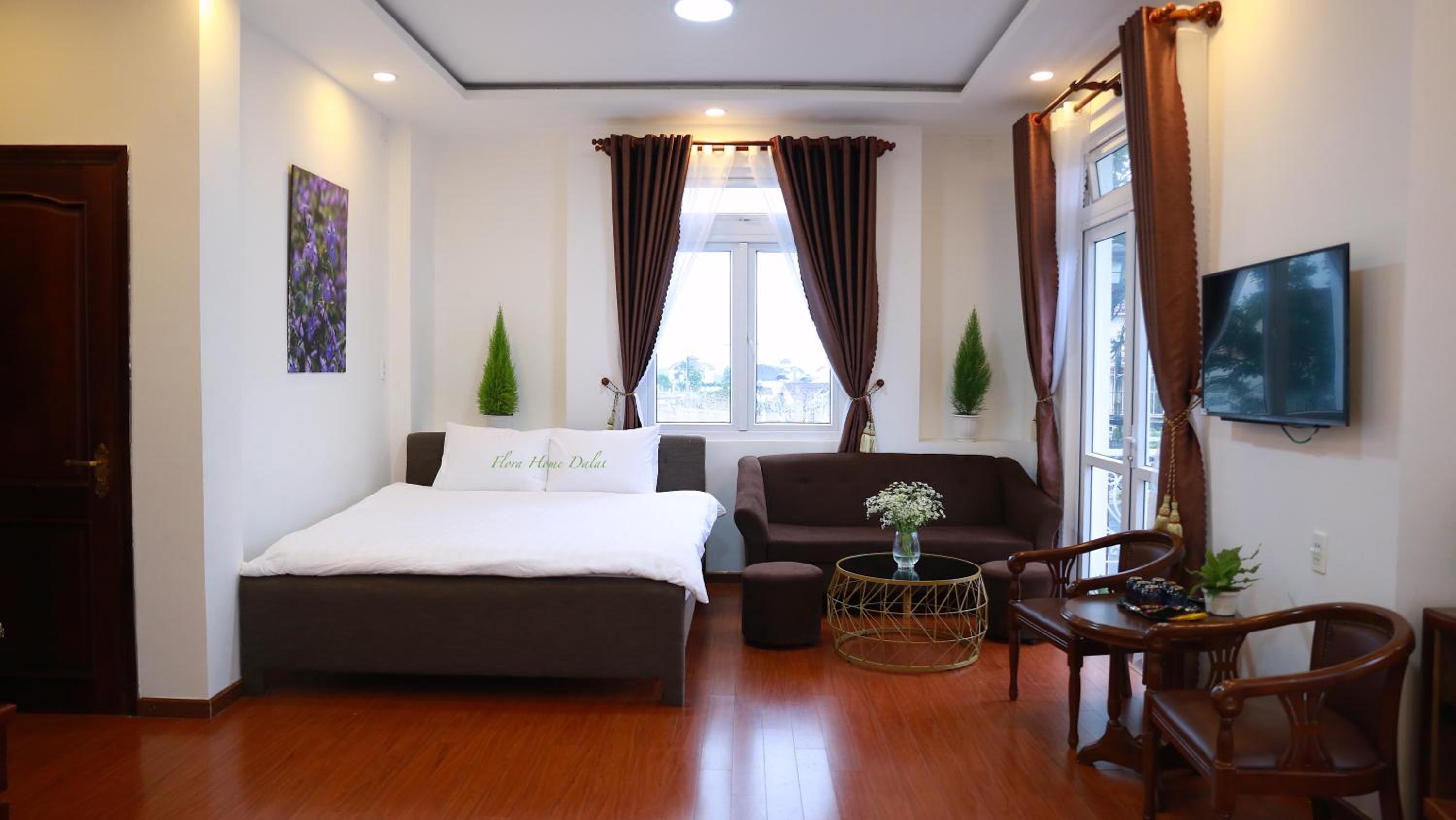 Deluxe Family Room