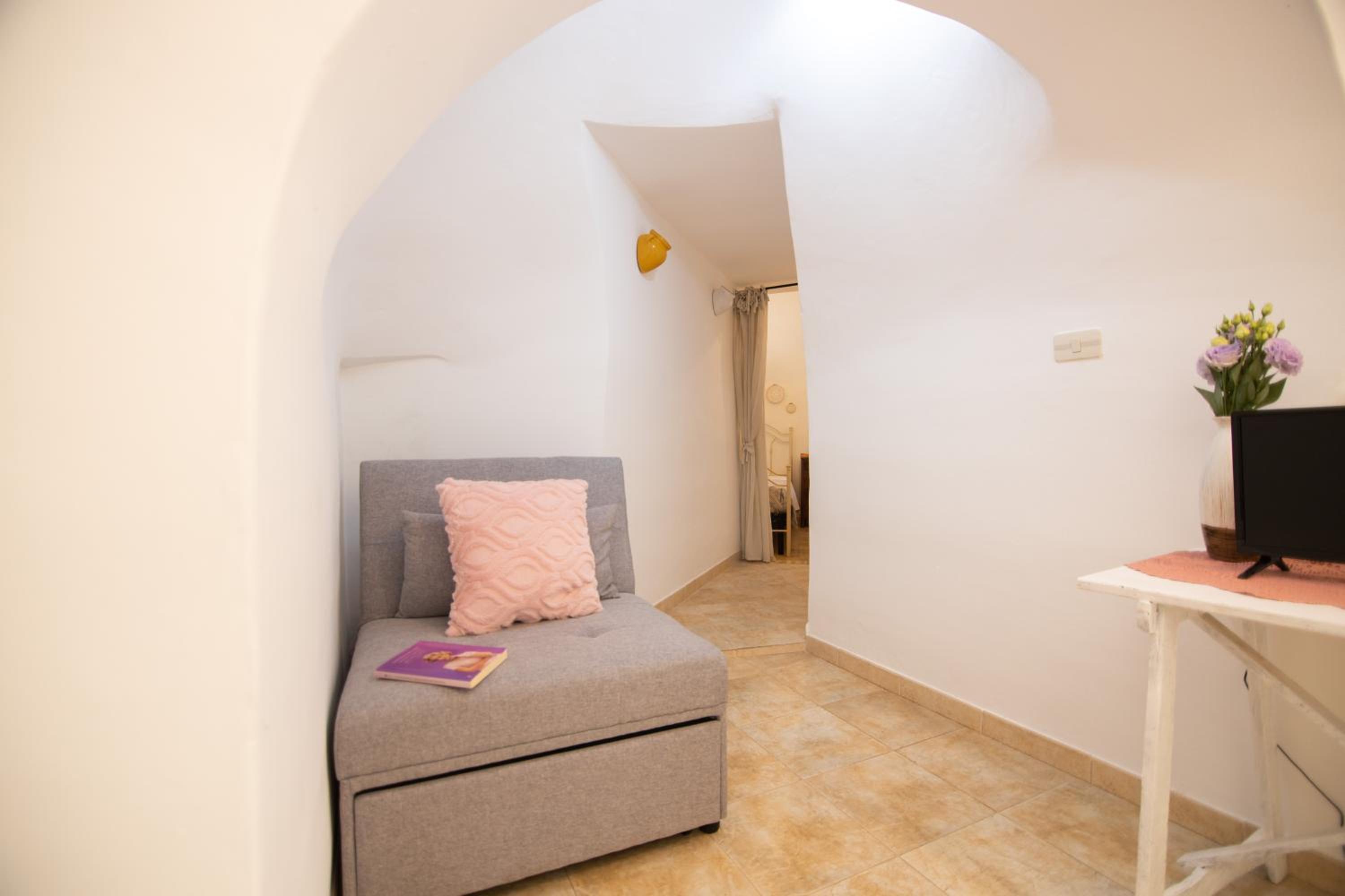 Three-Bedroom Villa photo 1