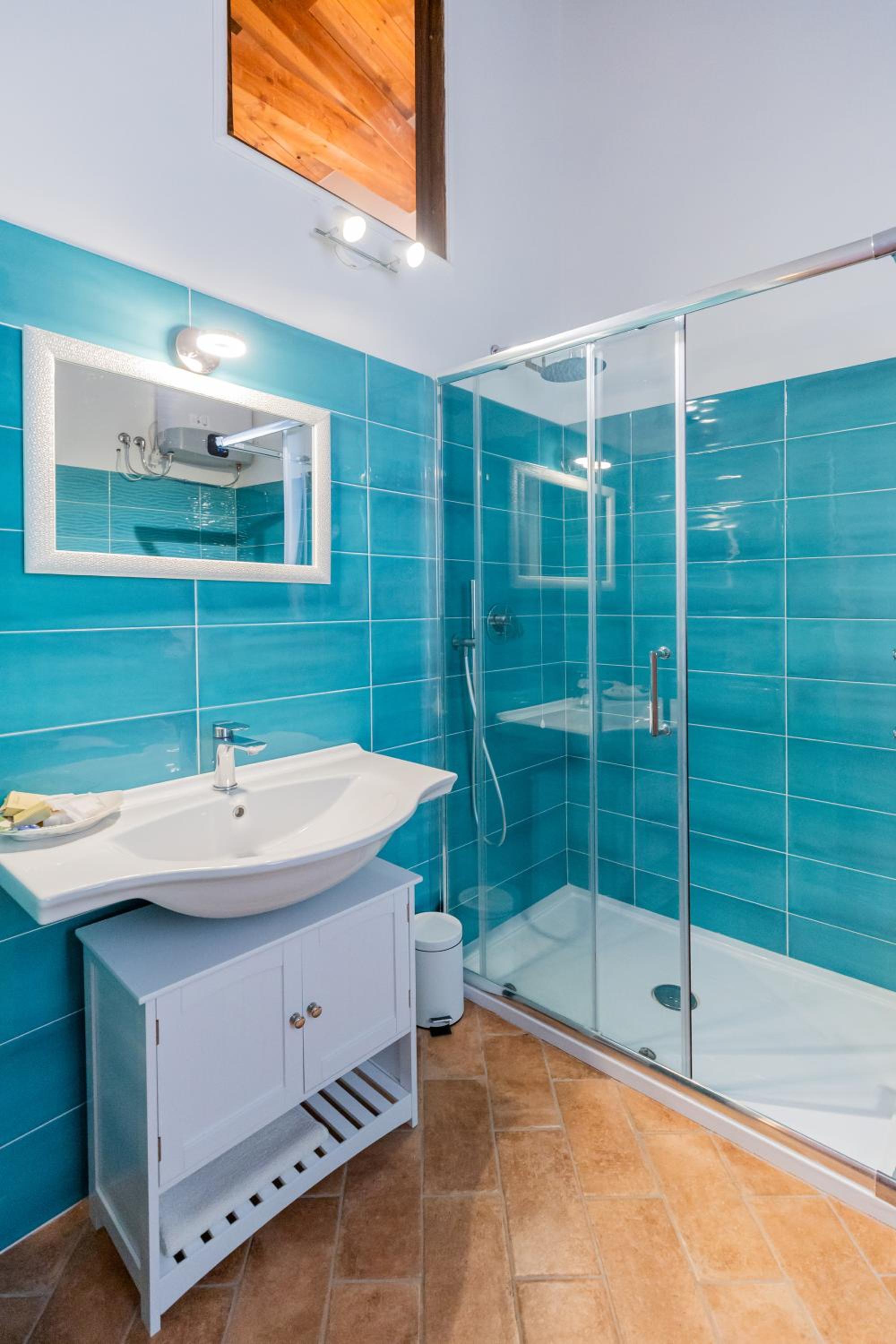 Double Room - Photo 4