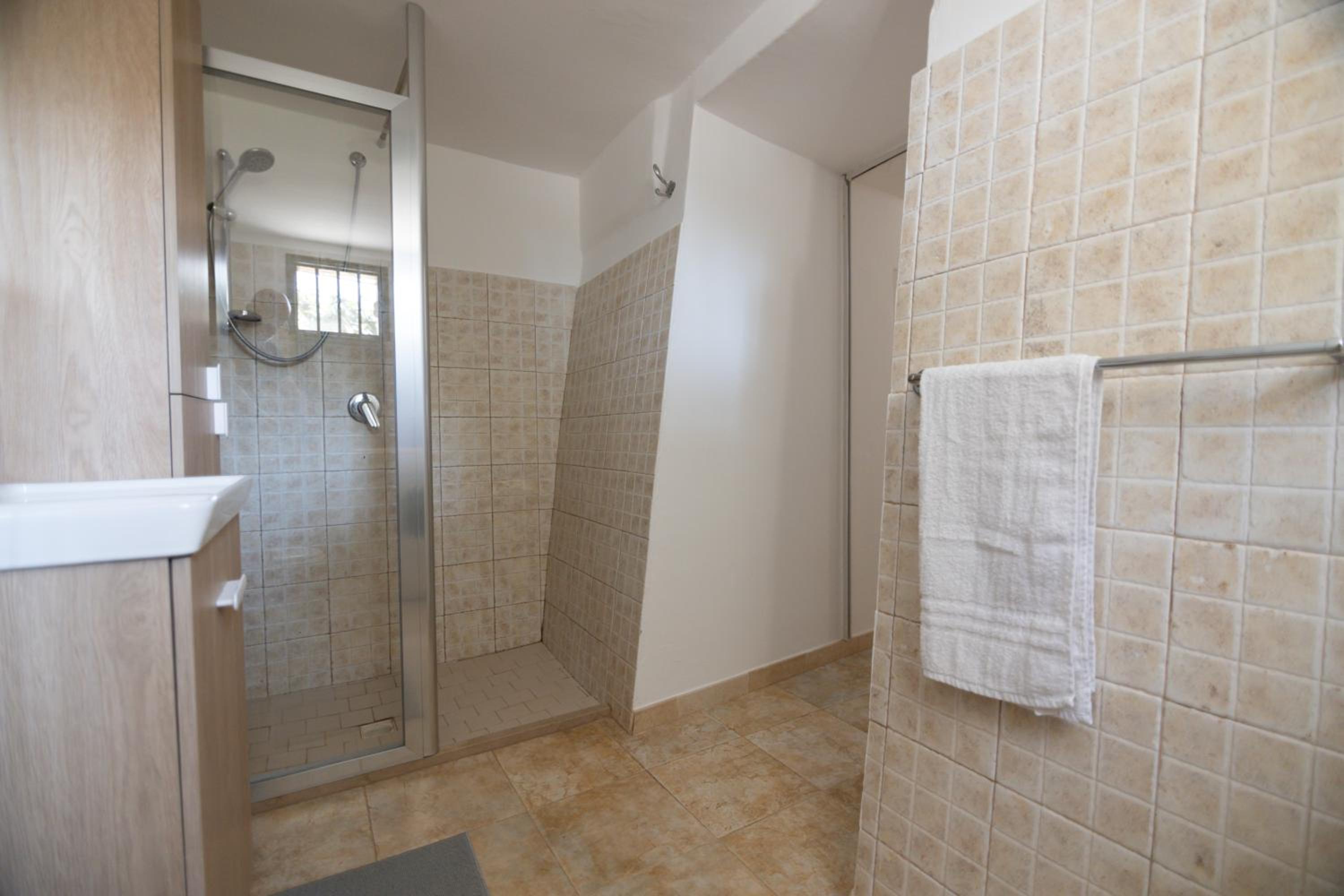Three-Bedroom Villa photo 3
