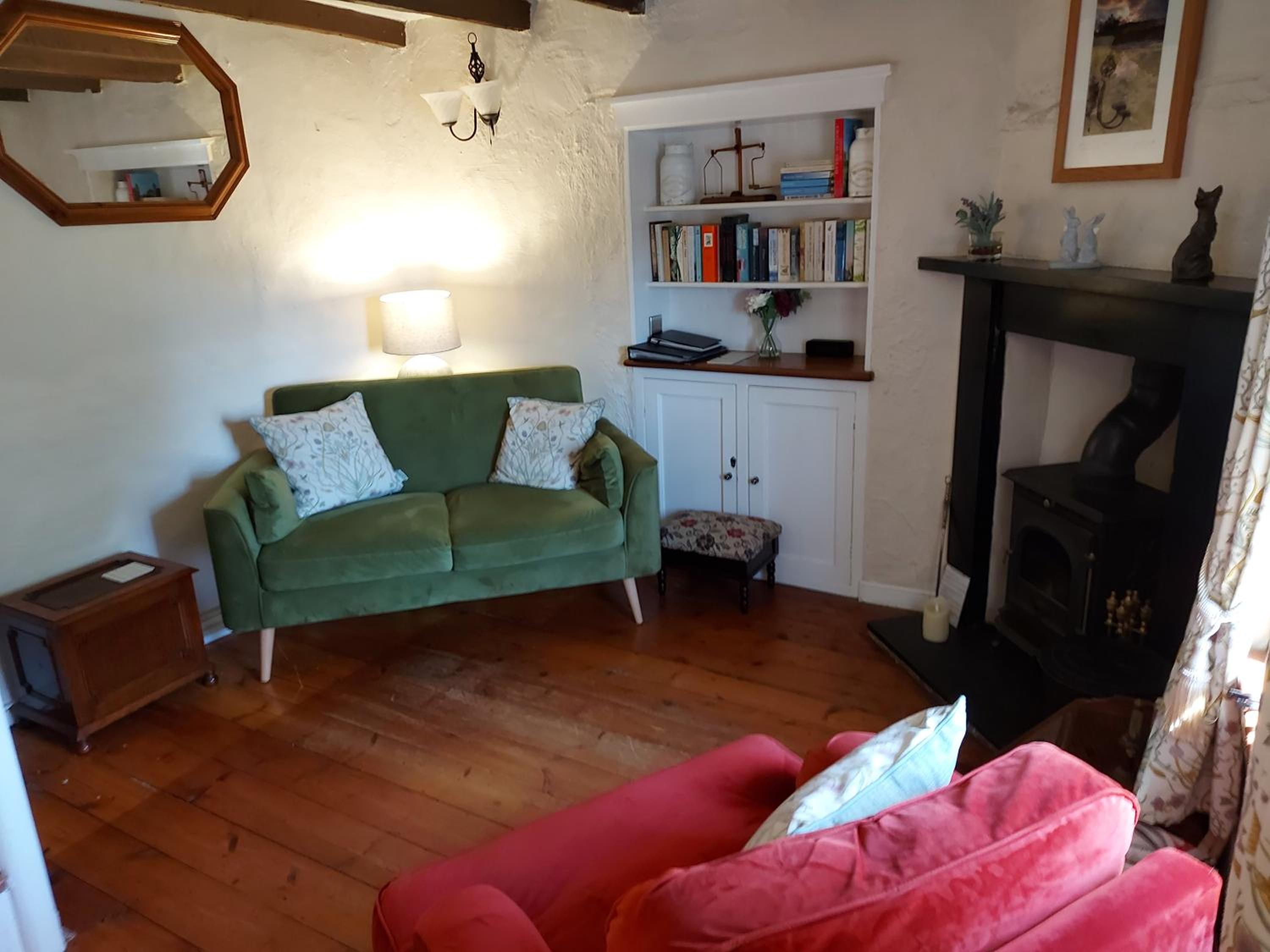 One-Bedroom House - Photo 36