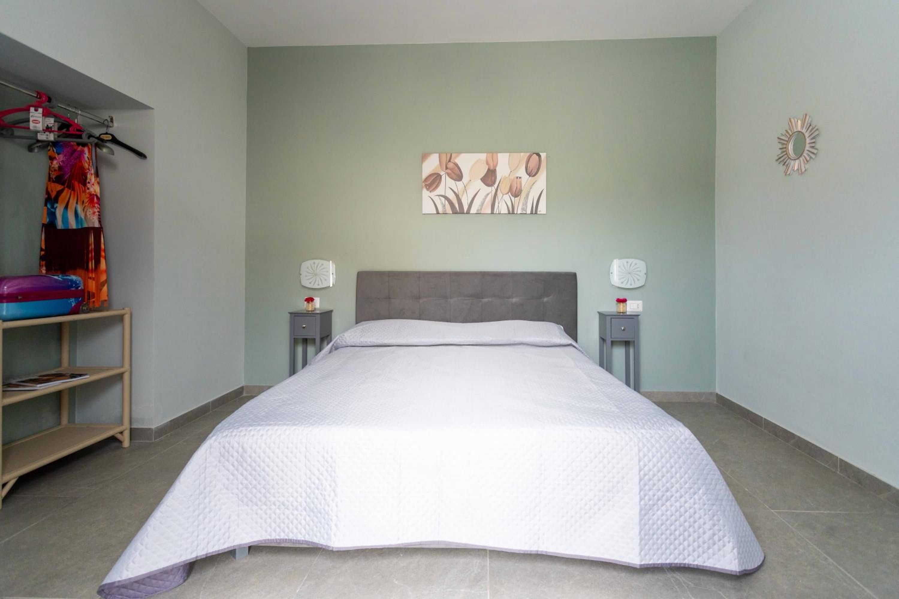 Double Room with Private Bathroom photo 1