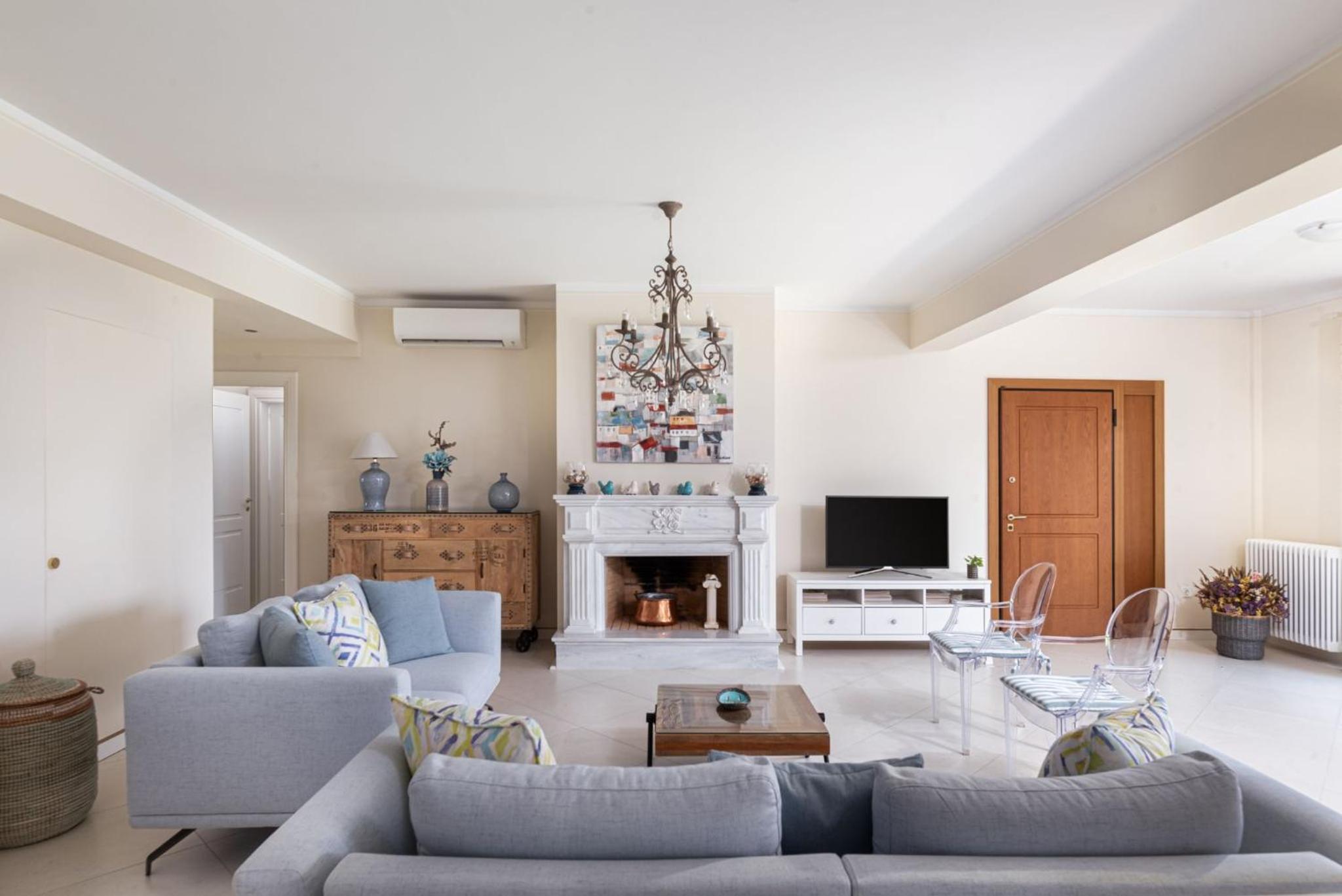 Deluxe Apartment