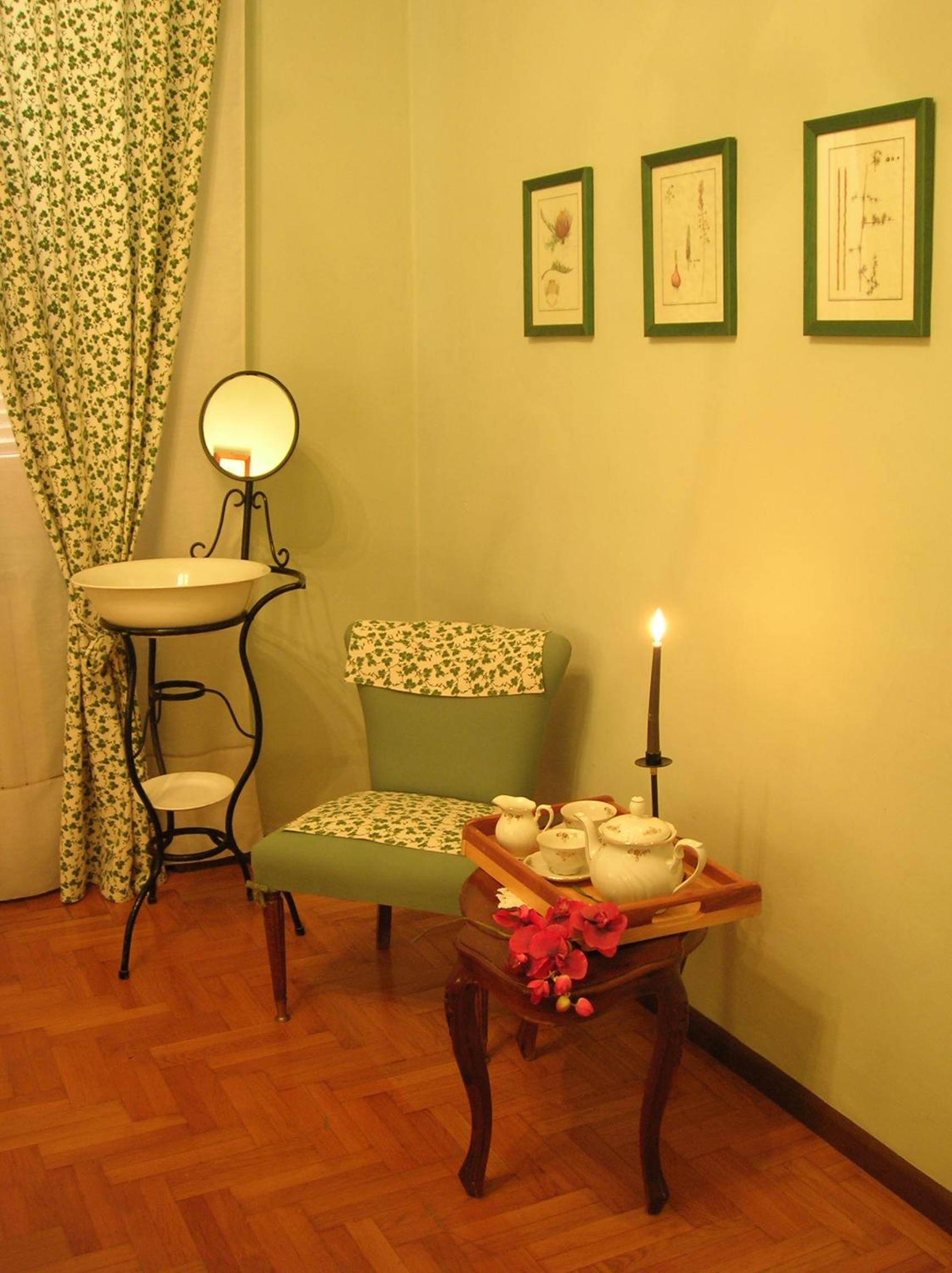 Family Room (2 Adults + 1 Child) photo 1