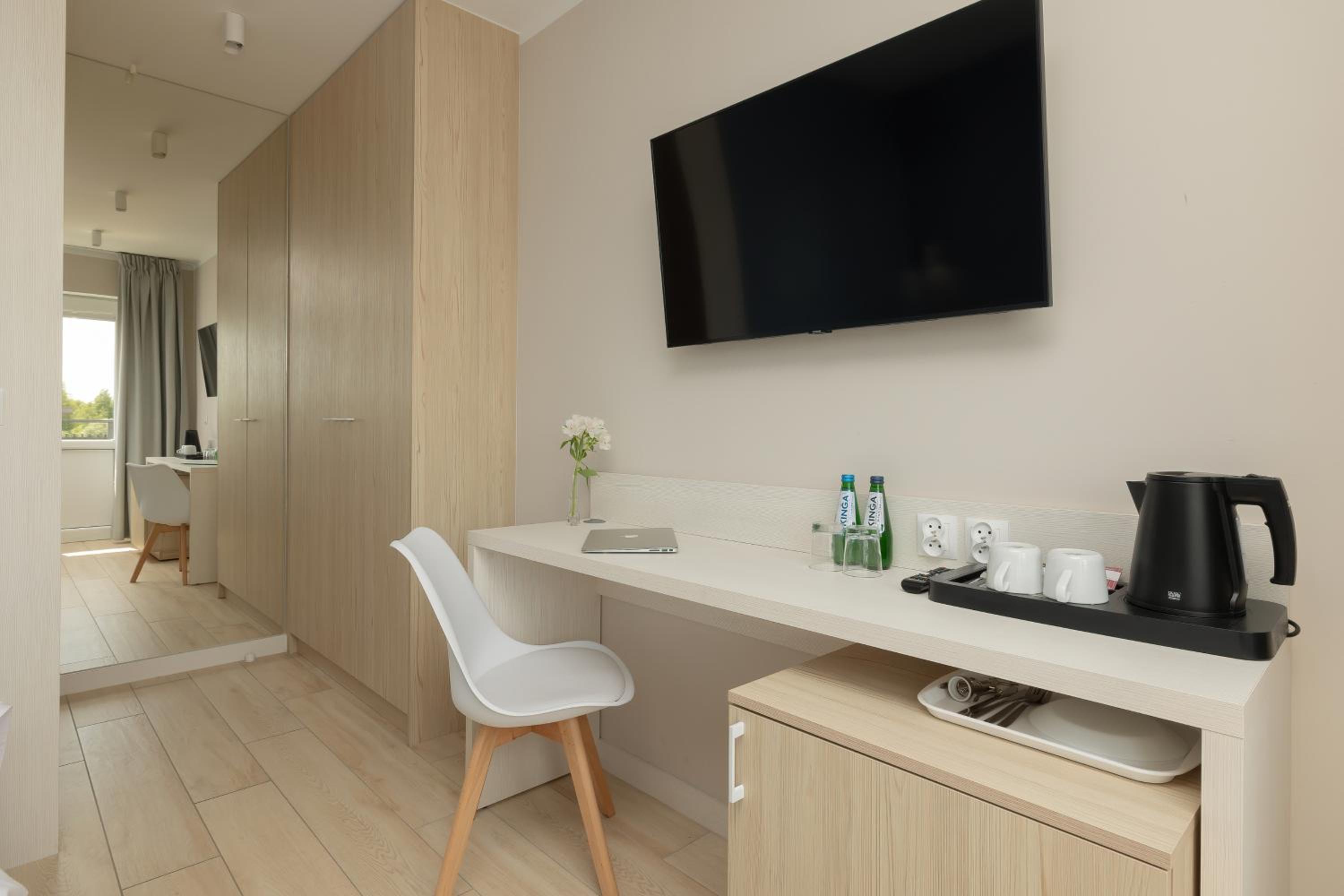 Double or Twin Room with Bathroom - Photo 18
