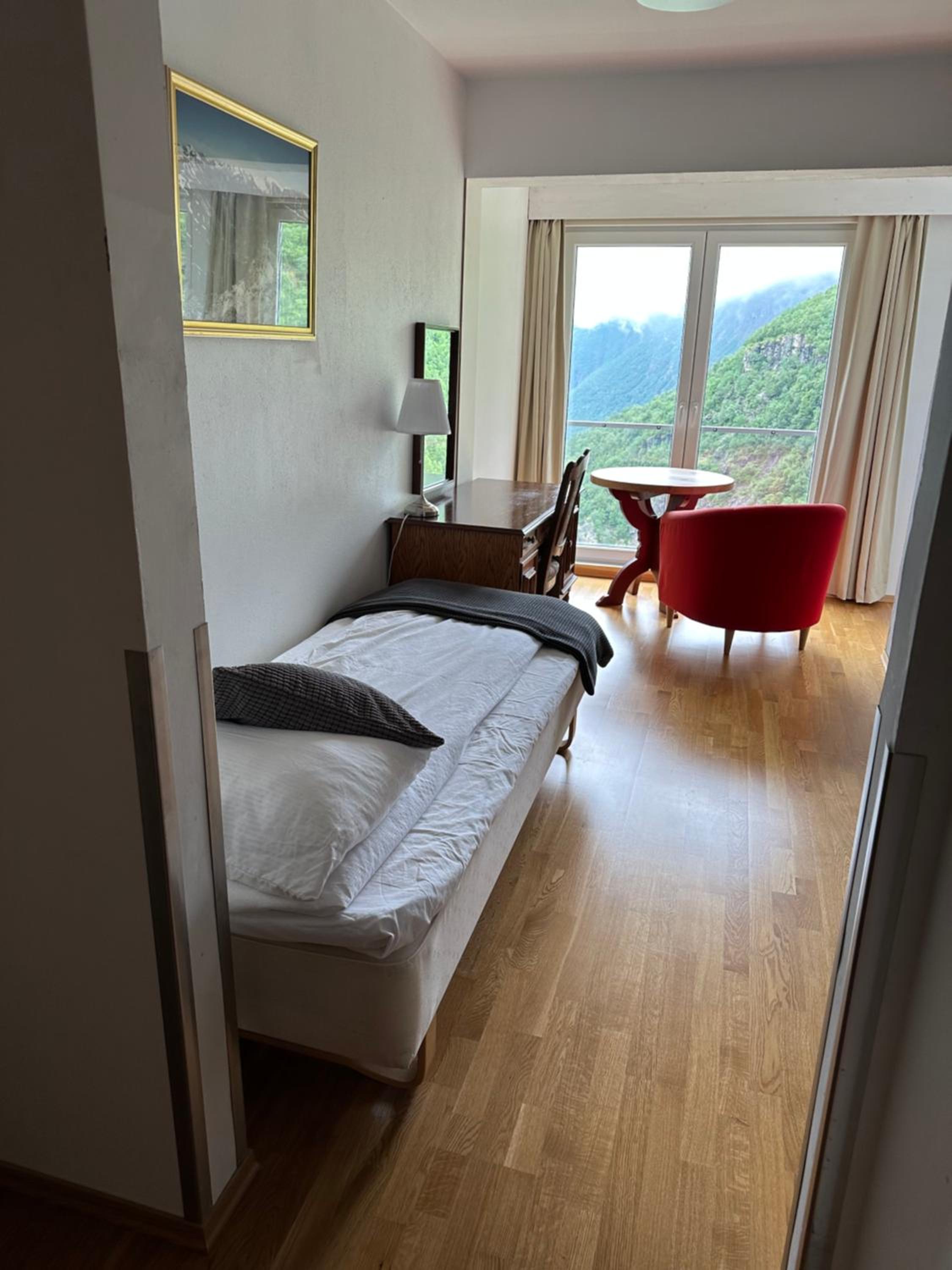 Single Room with Mountain View photo 3