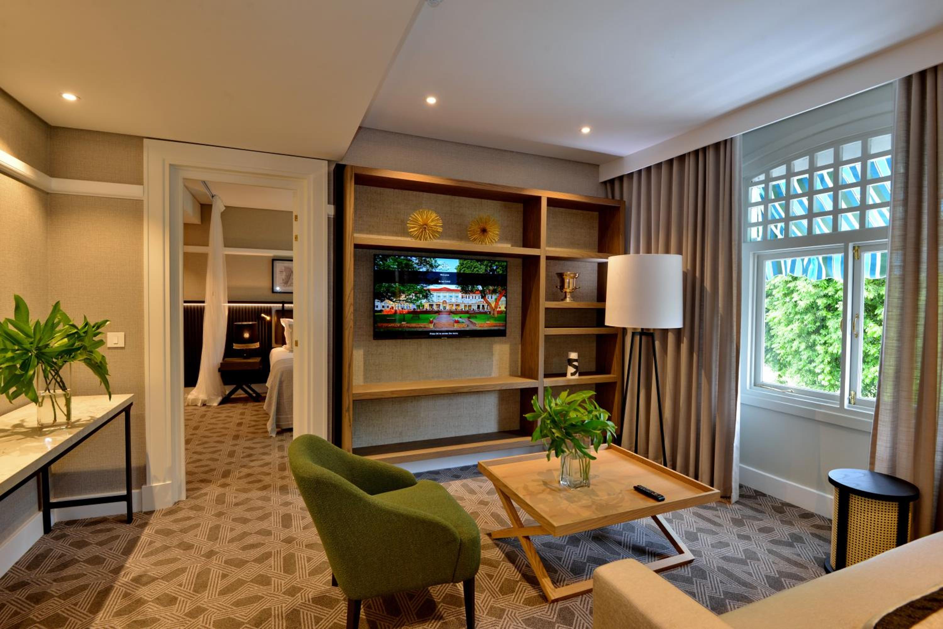 Deluxe King Suite