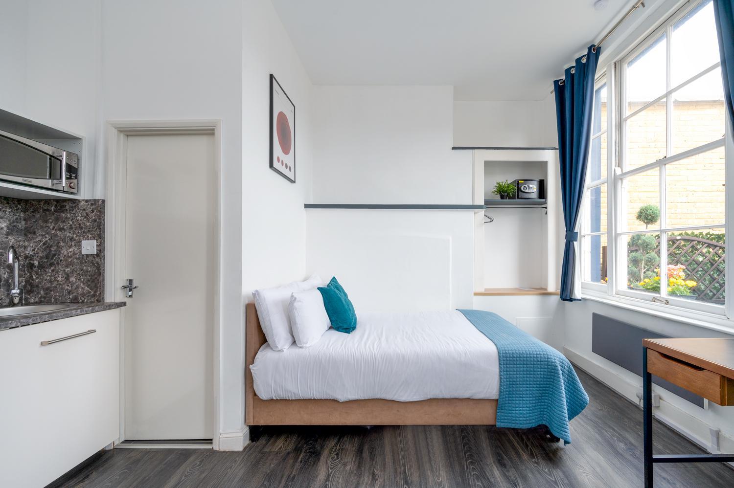 Studio Apartment photo 2