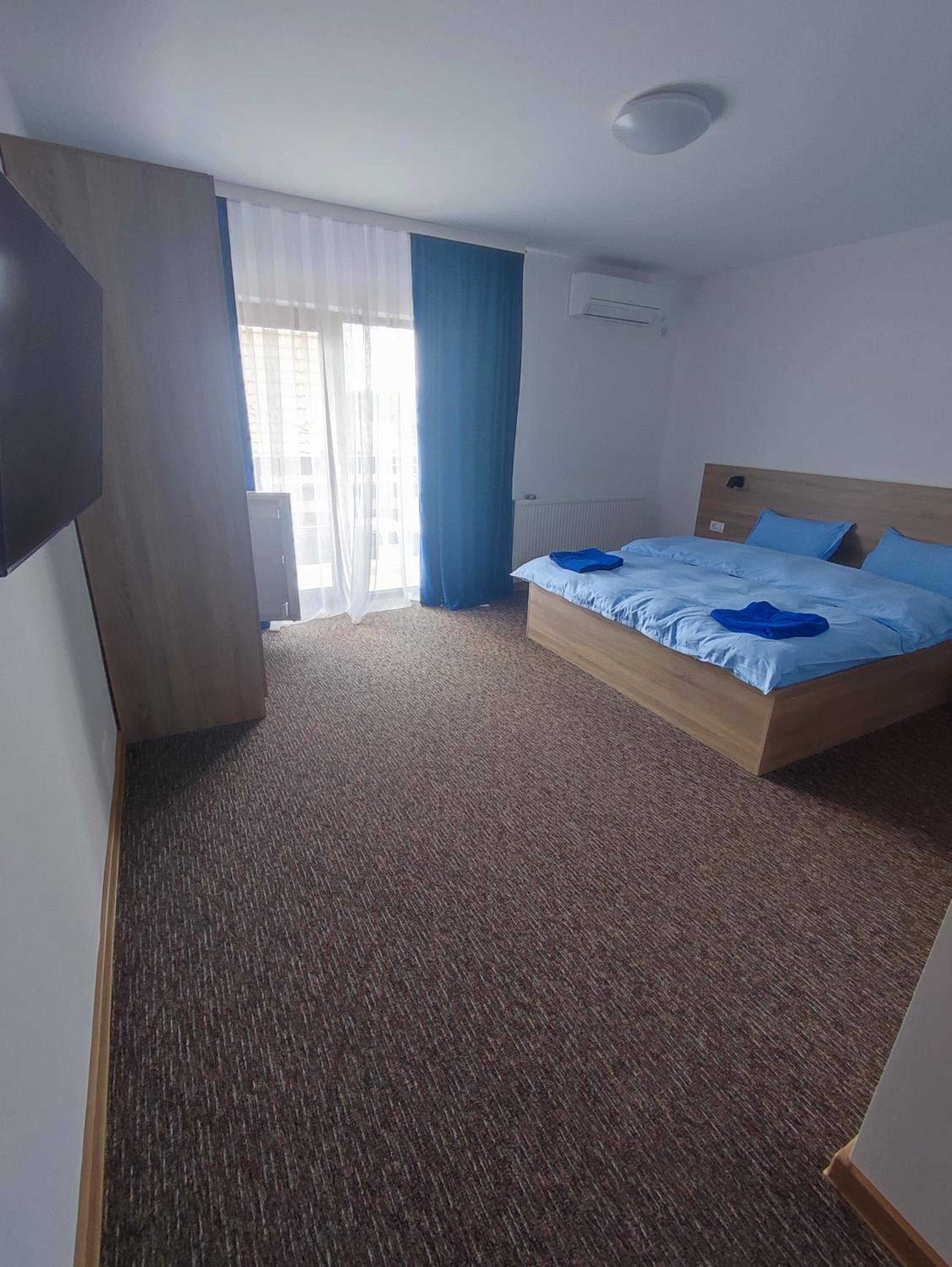 Double Room With Balcony (3 Adults) photo 3