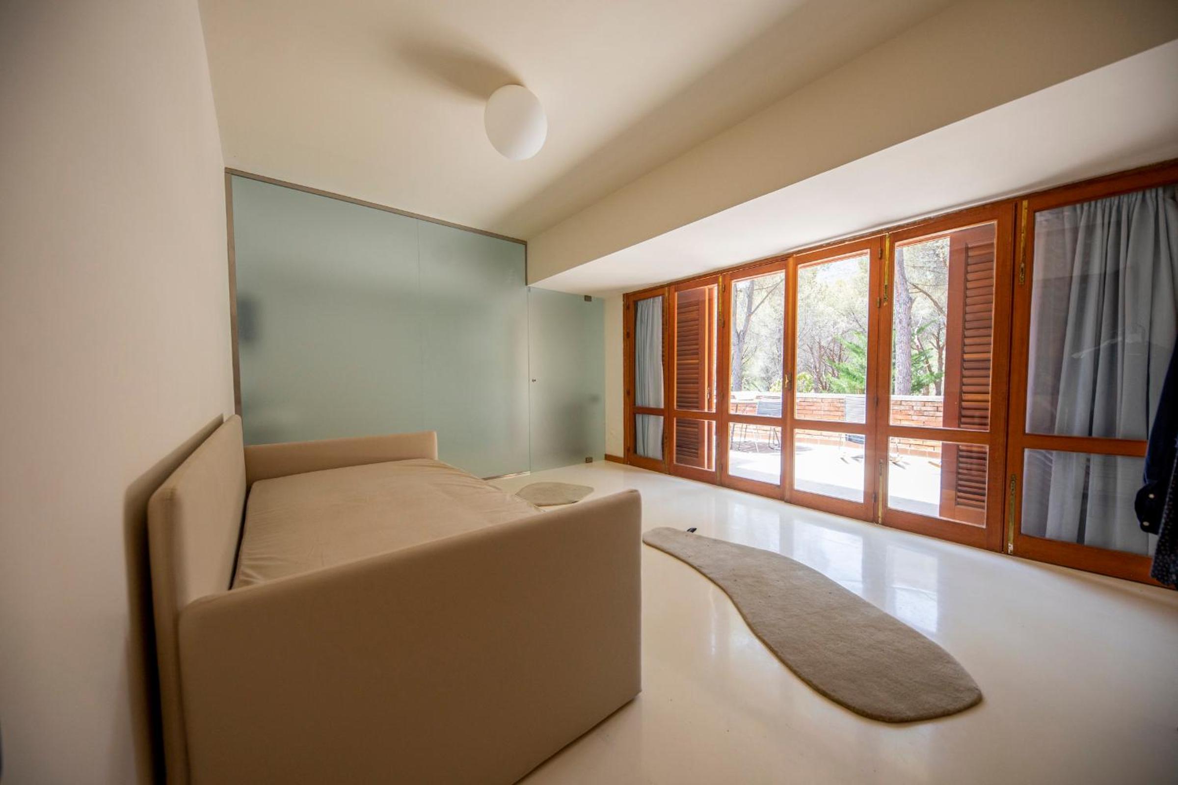Suite with Terrace and Pool View