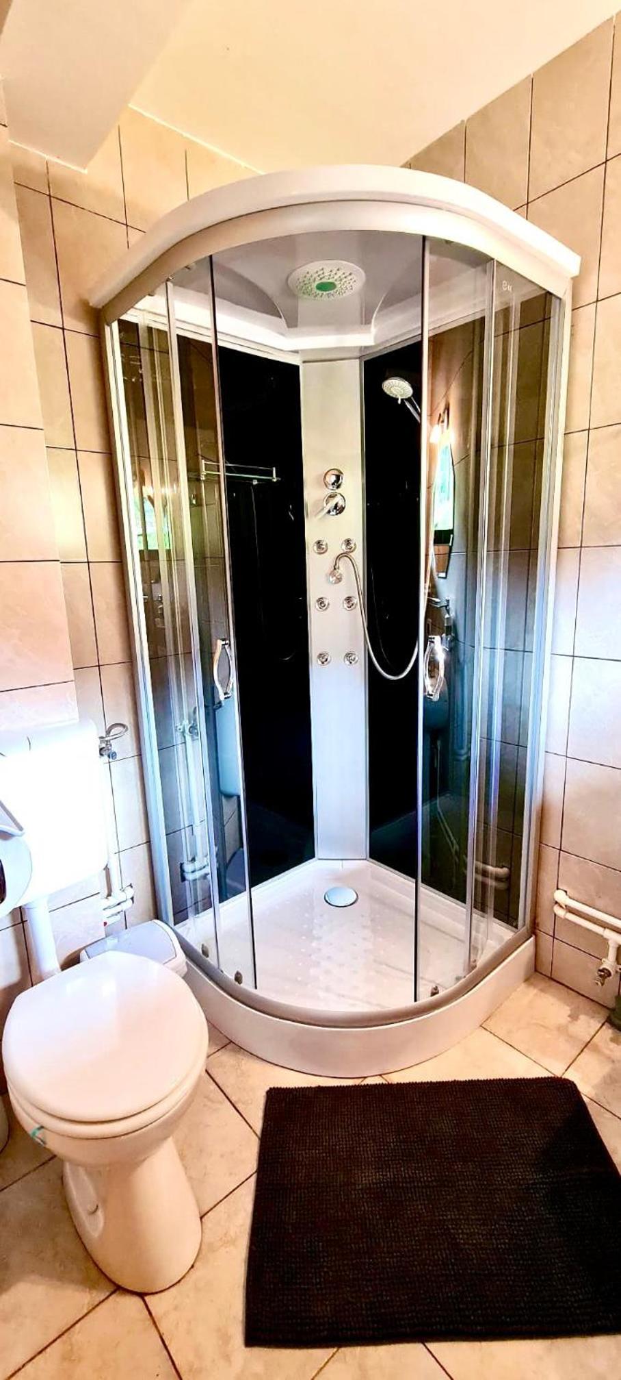 Double or Twin Room with Bathroom - Photo 5
