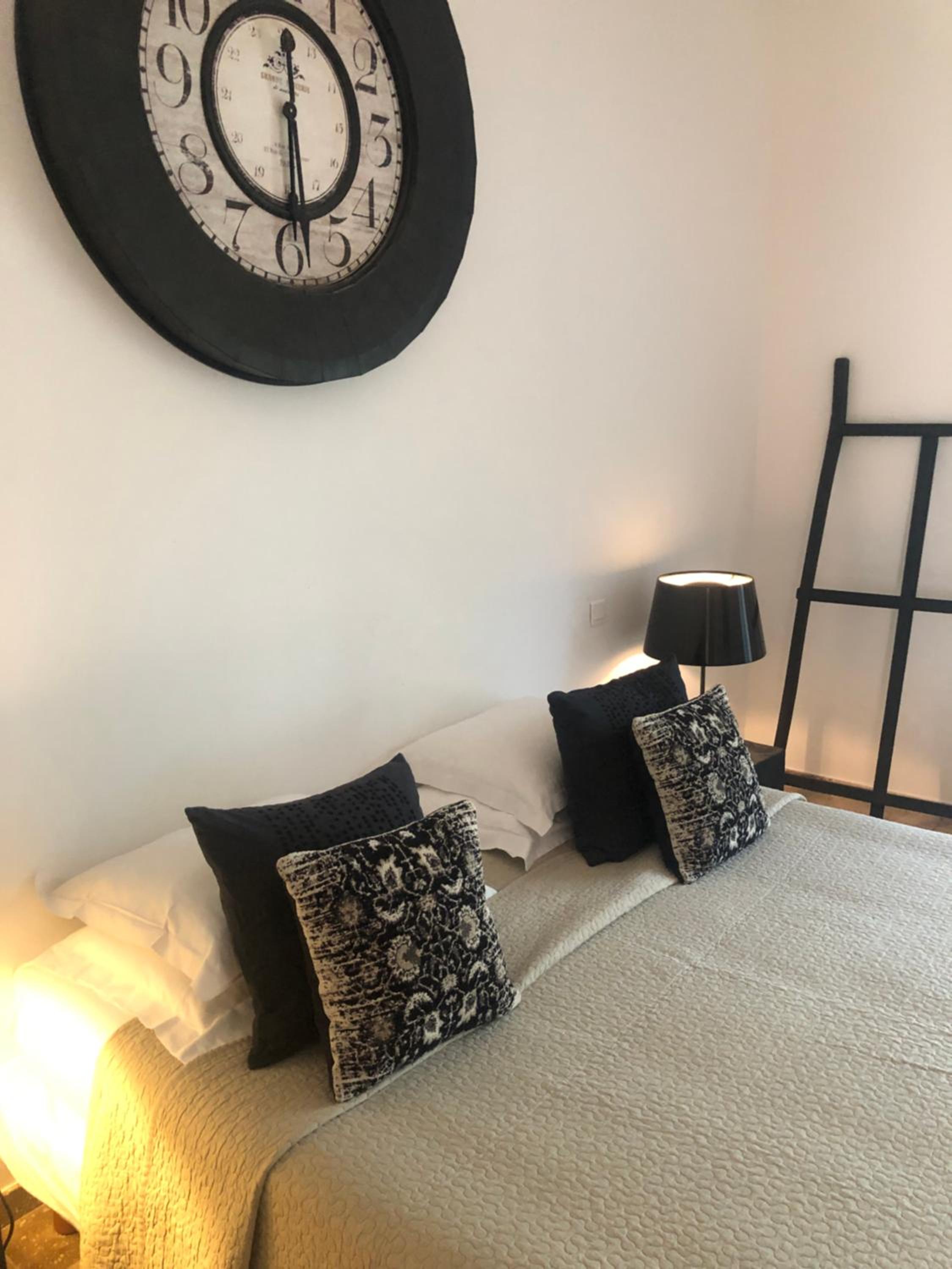 Triple Room - Photo 9