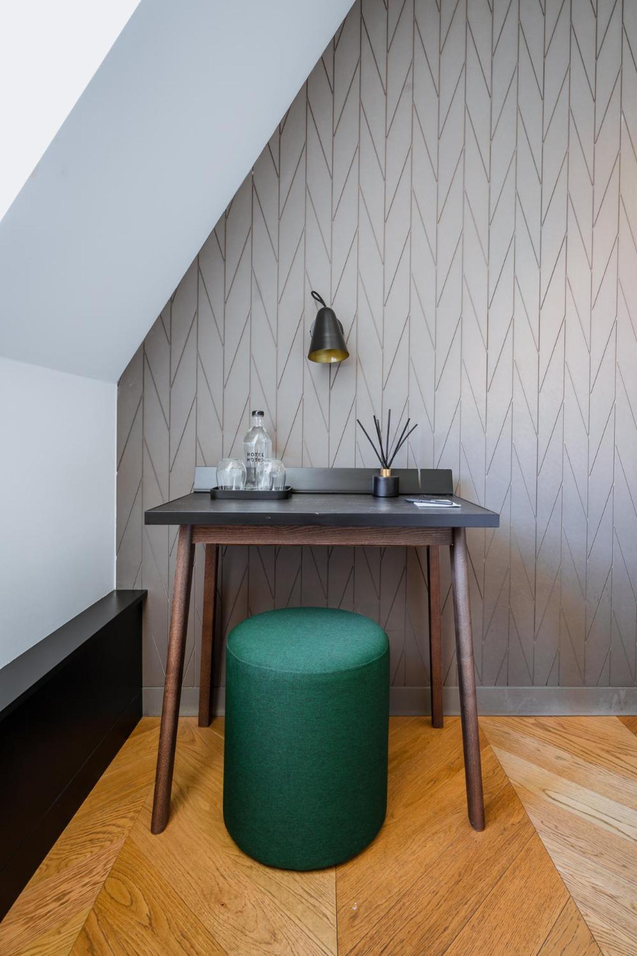 Small Double Room - Photo 3