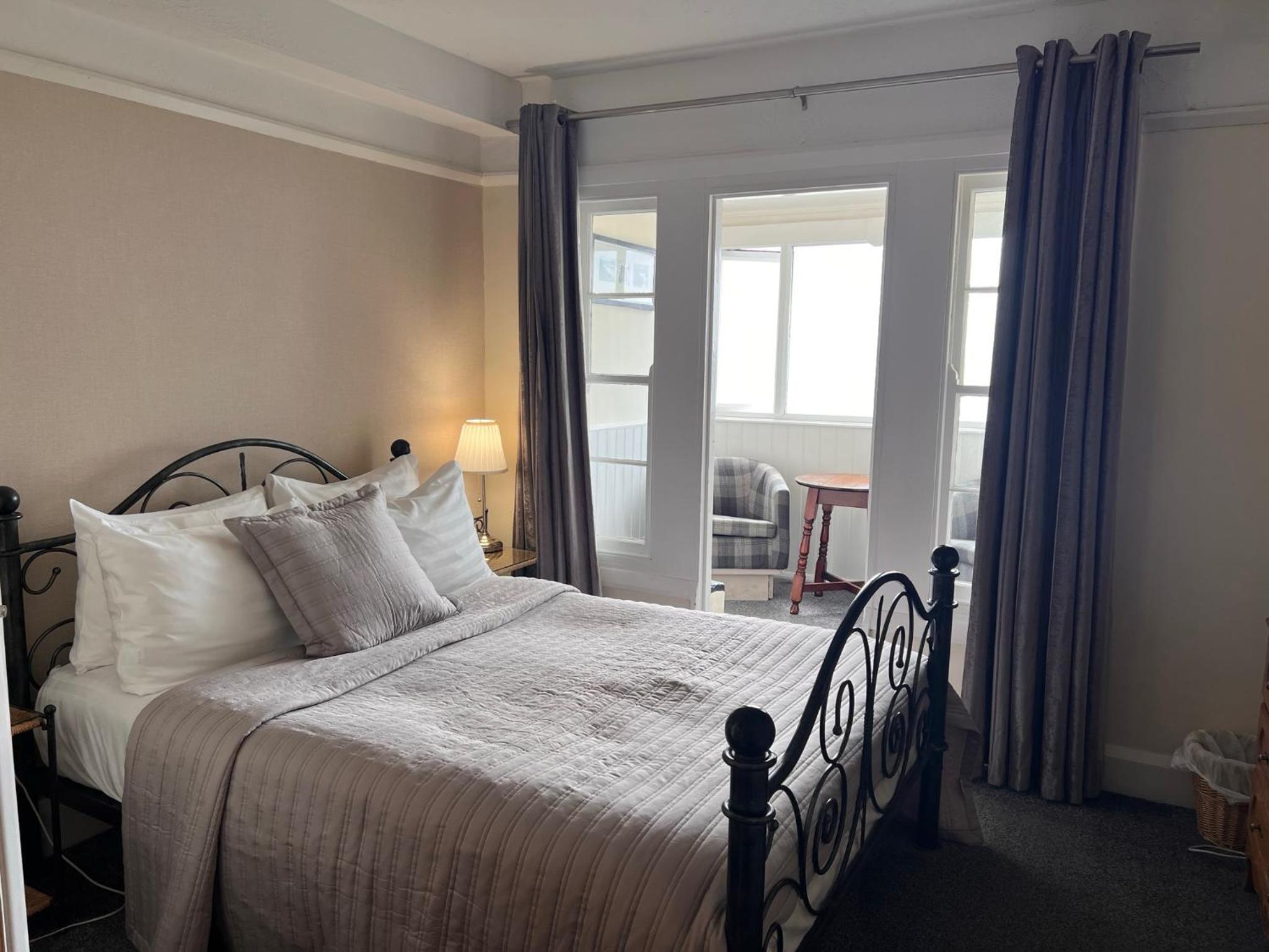 Sea View Double Room - Photo 3