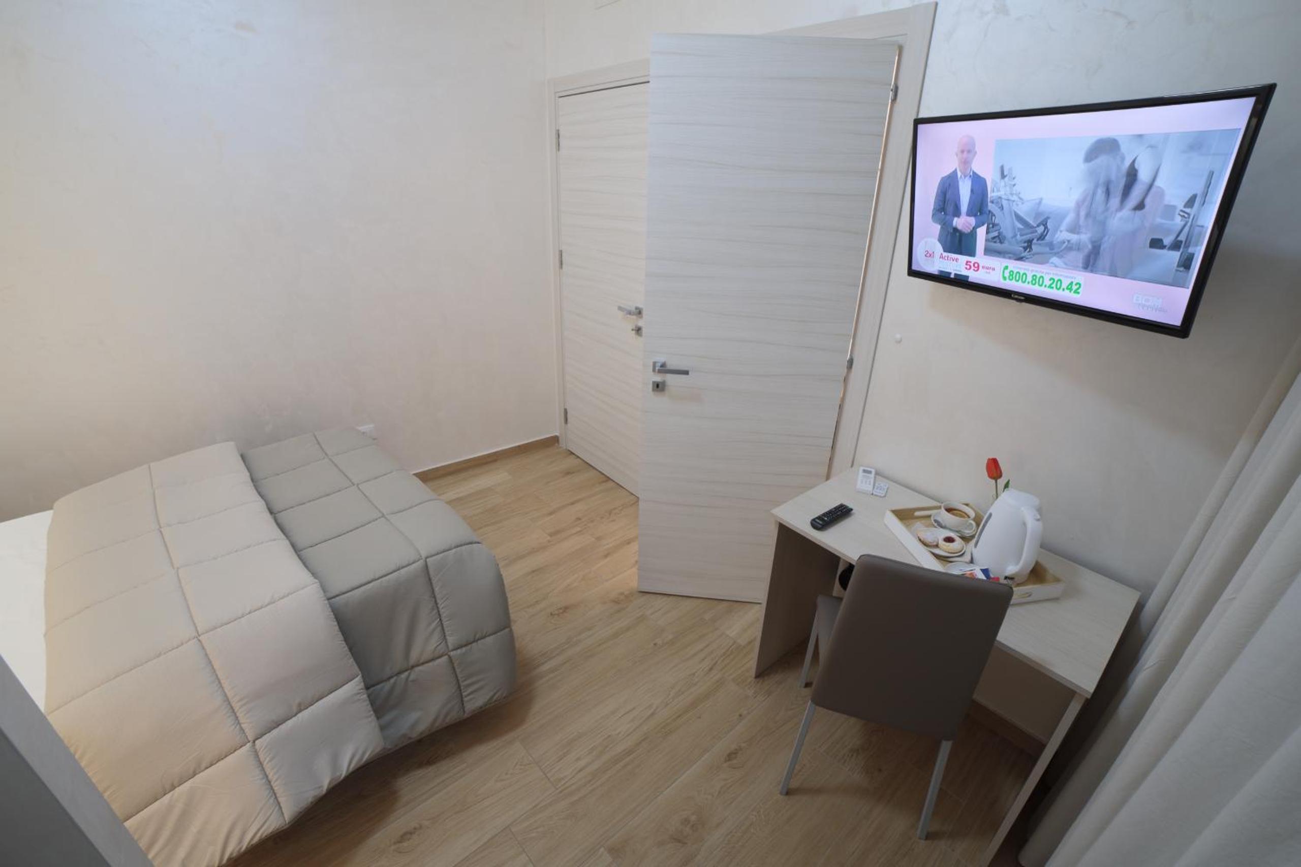 Single Room with Private Bathroom