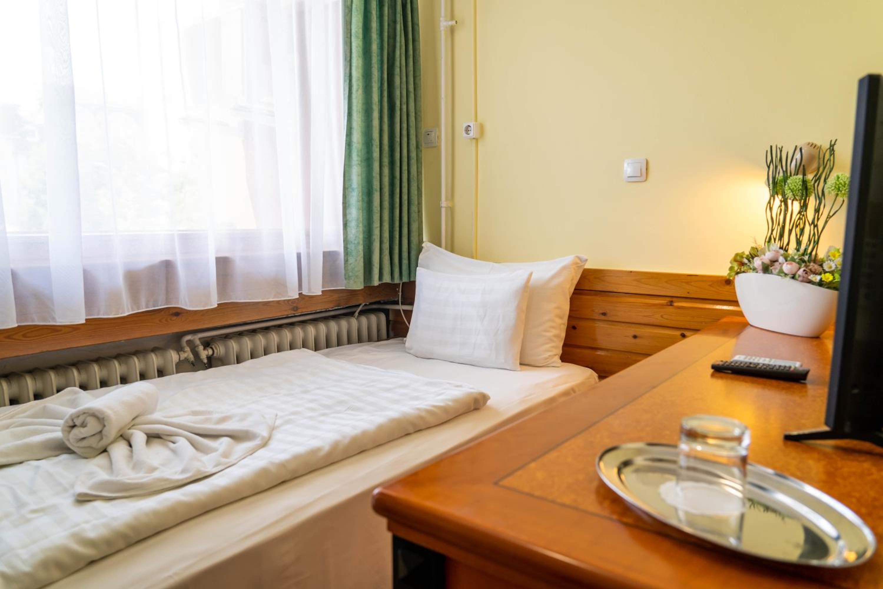 Standard Single Room photo 3