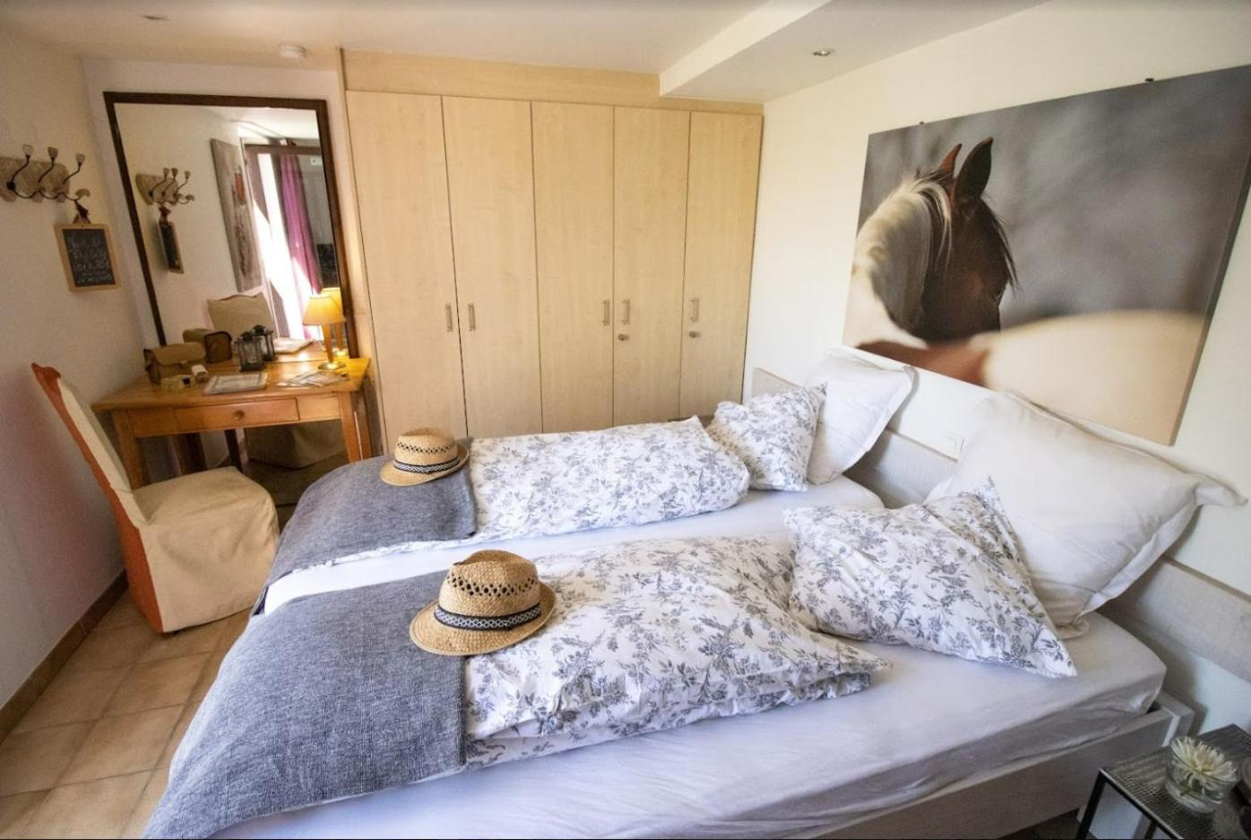 Double or Twin Room with Garden View photo 1