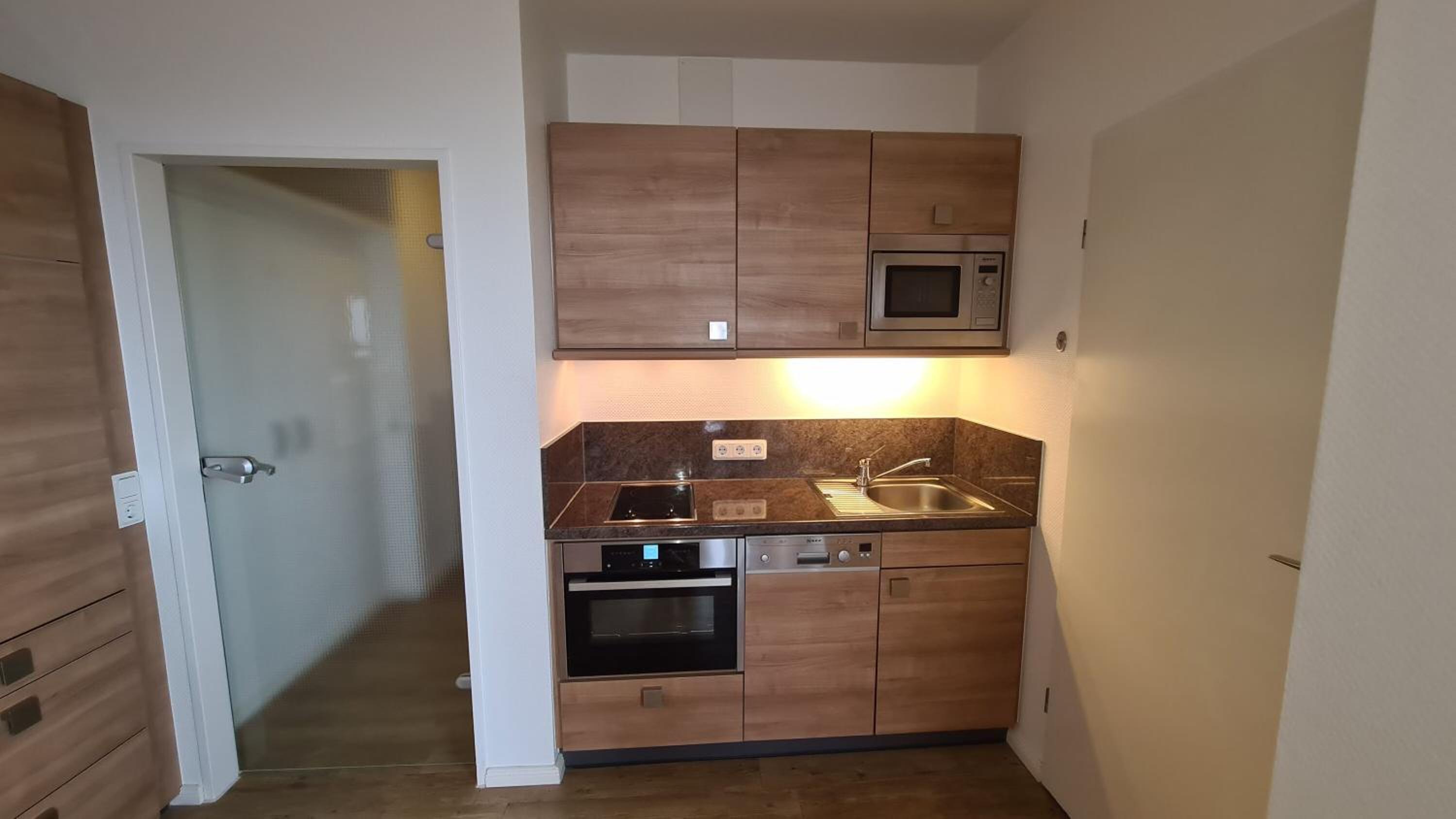 Apartment photo 2