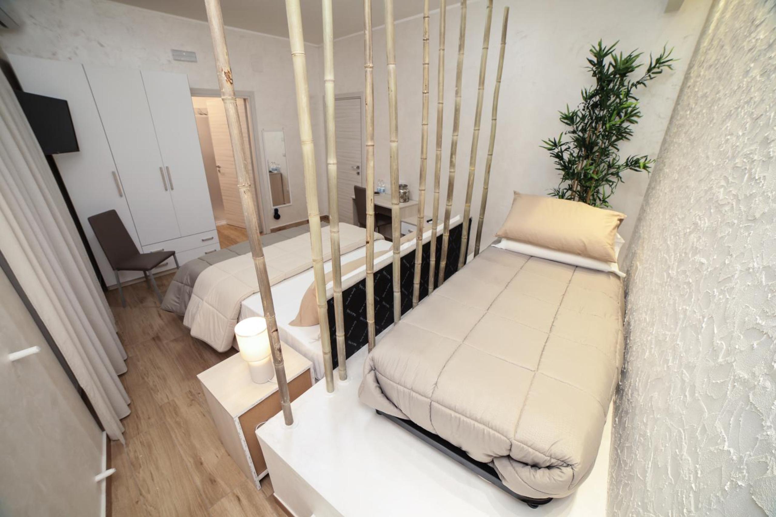 Triple Room with Private Bathroom - Photo 2
