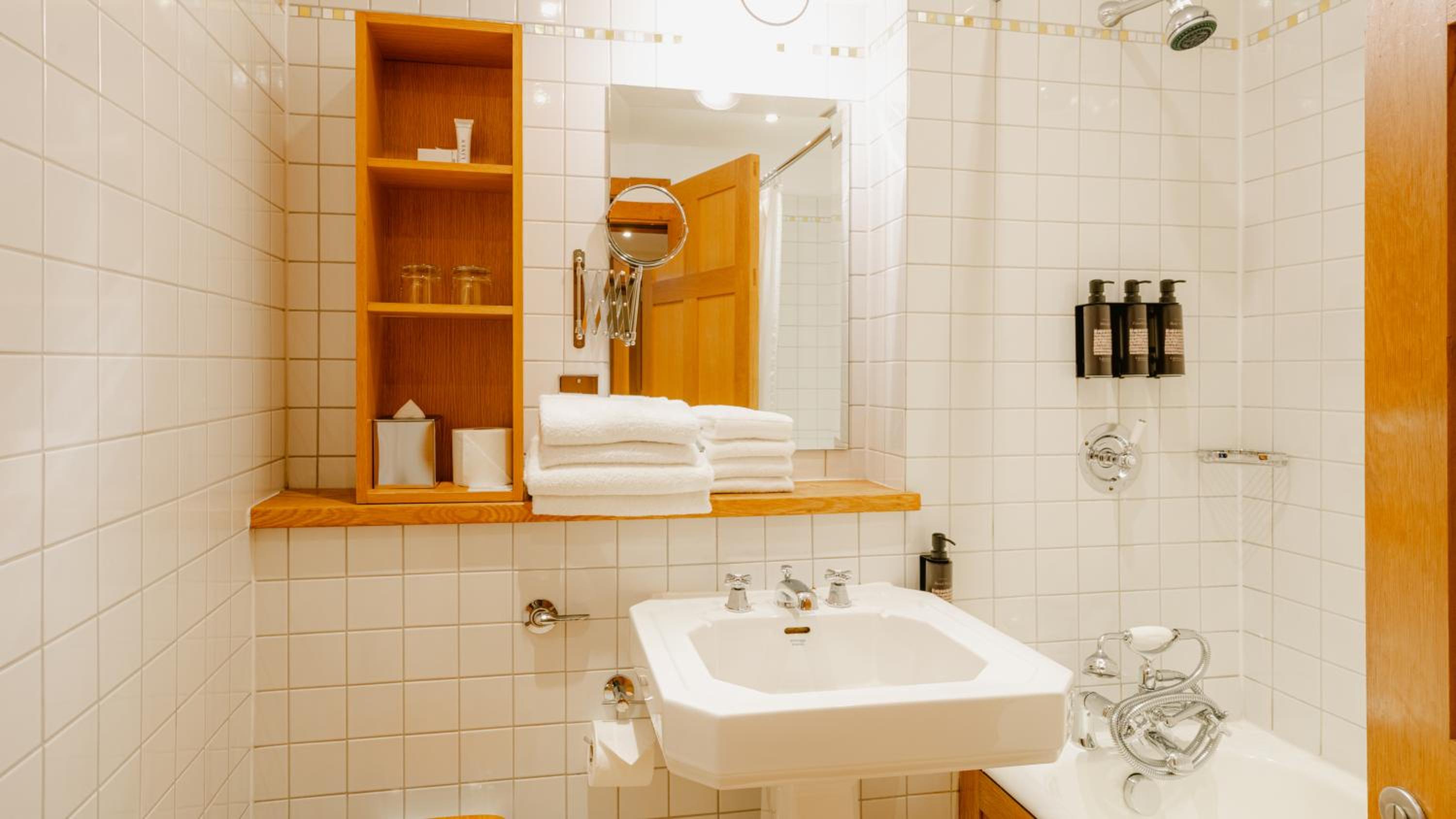 Double Or Twin Room photo 2