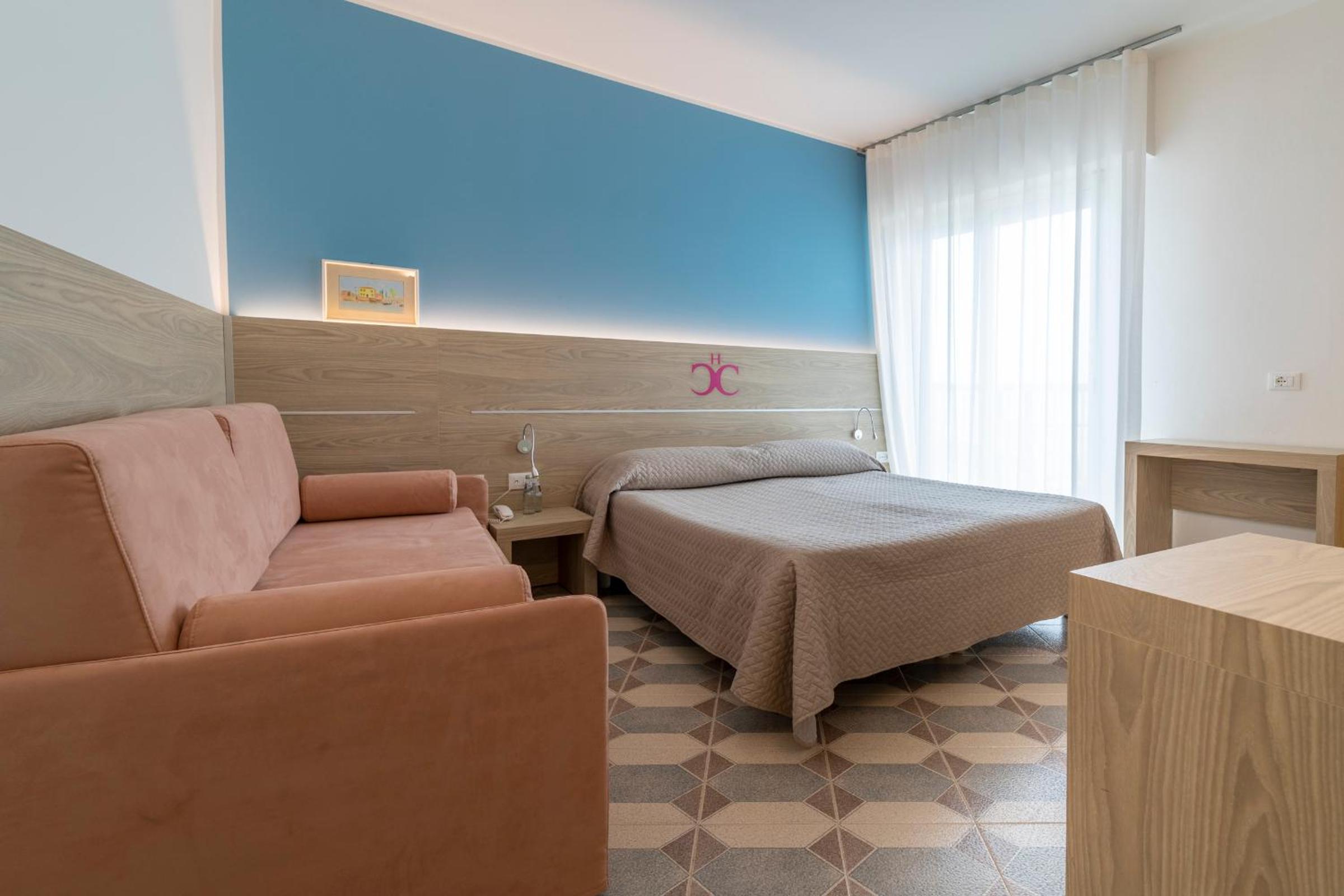 Classic Triple Room - Photo 1