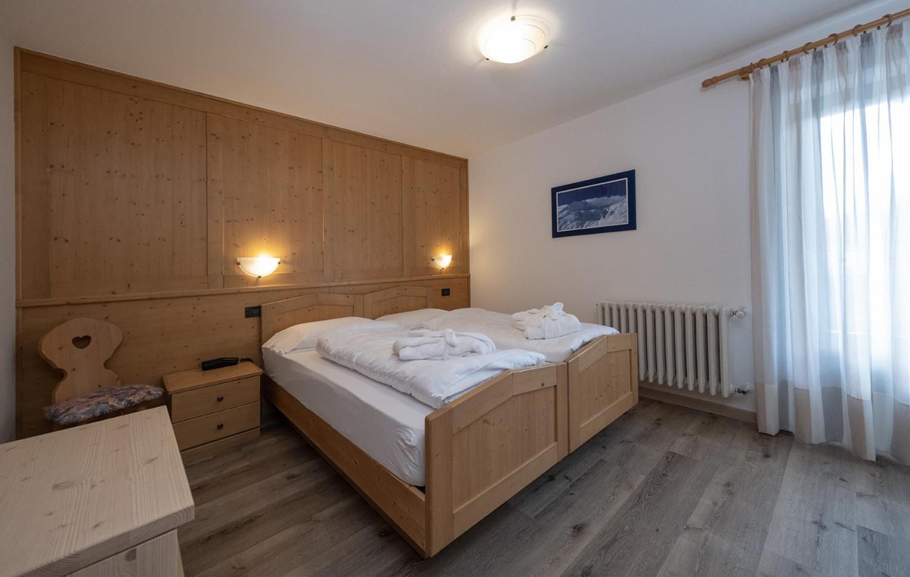 Double or Twin Room with Mountain View photo 1