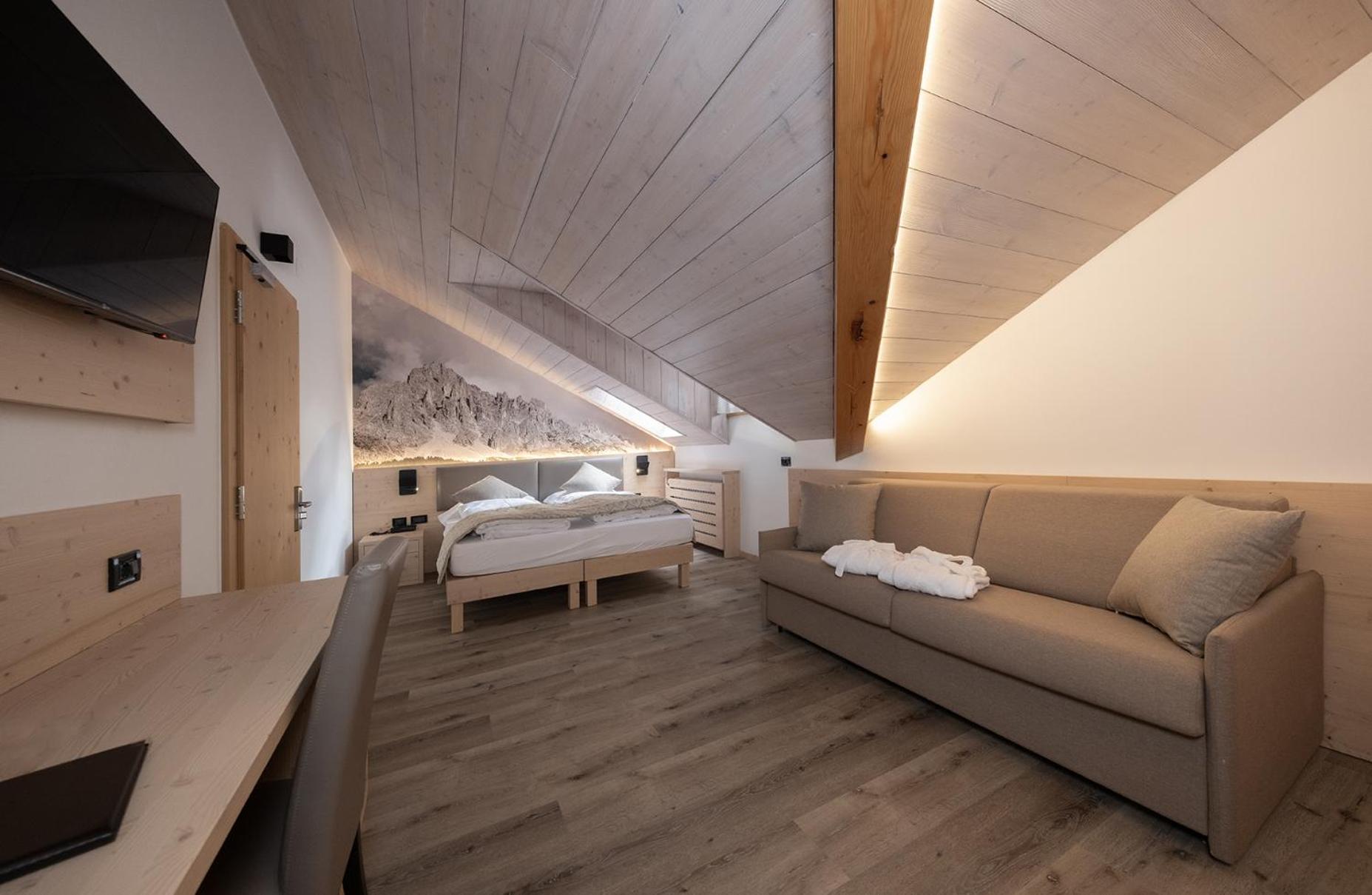 Large Double or Twin Room photo 1