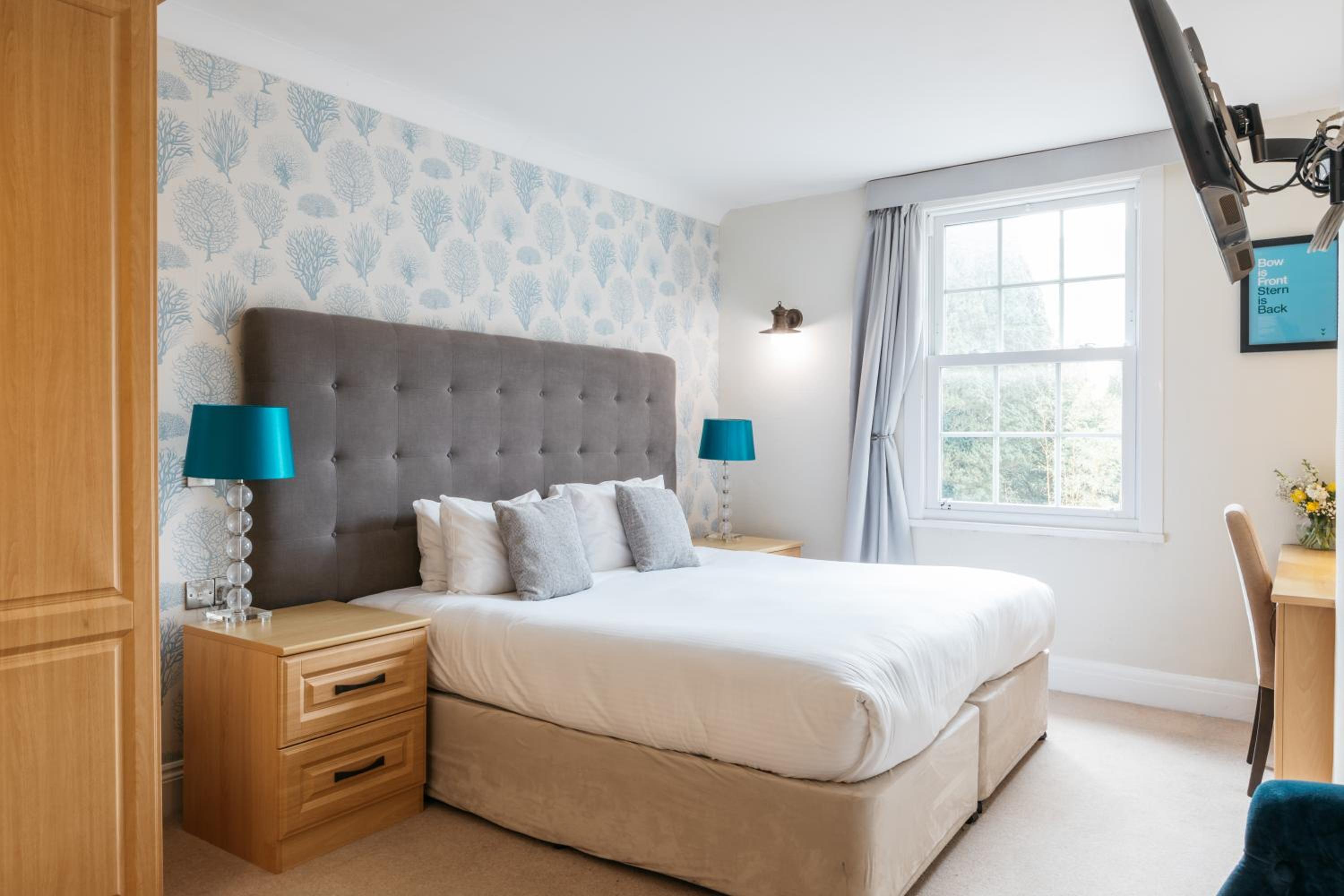 Standard Twin Room - Photo 3