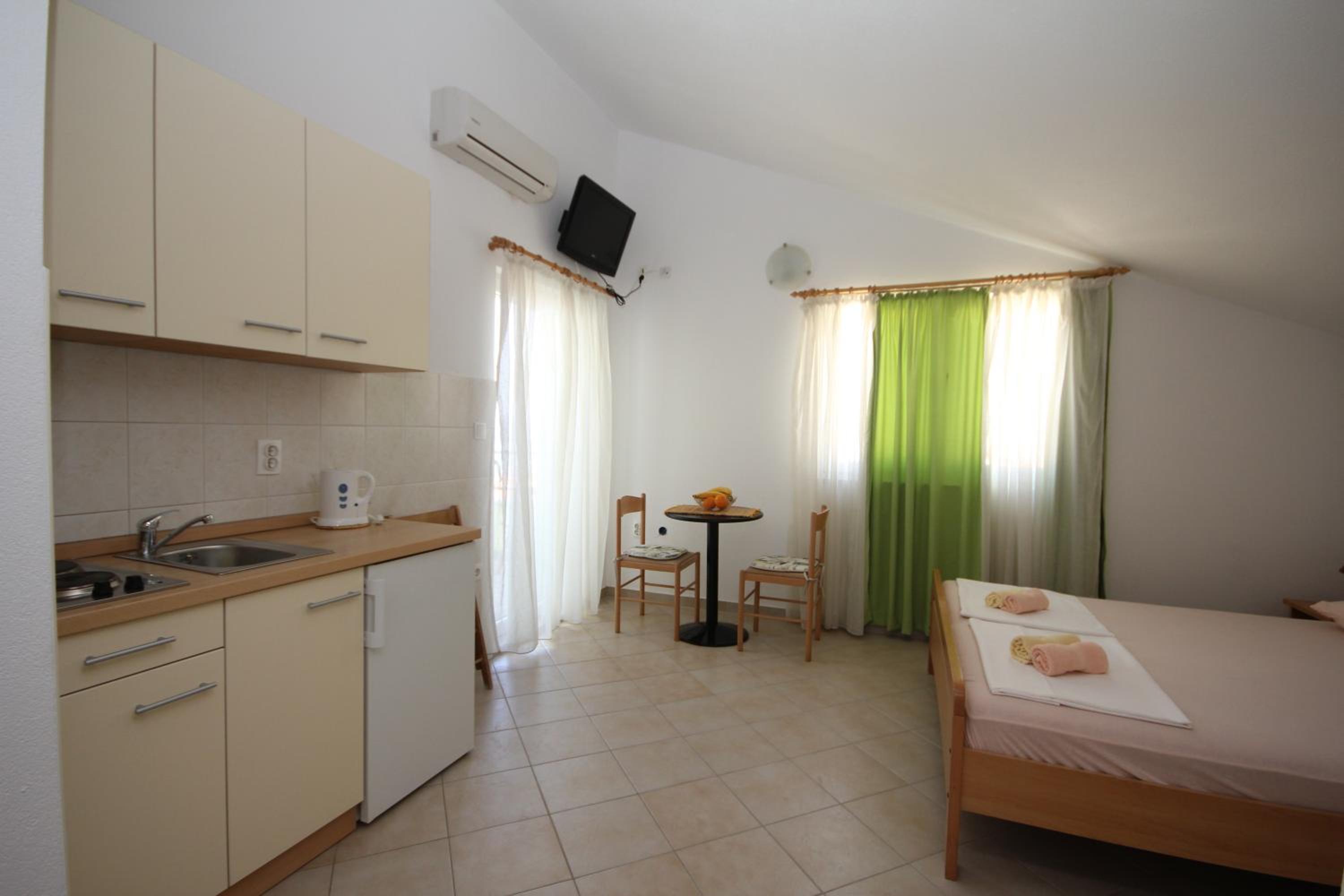Studio with Sea View