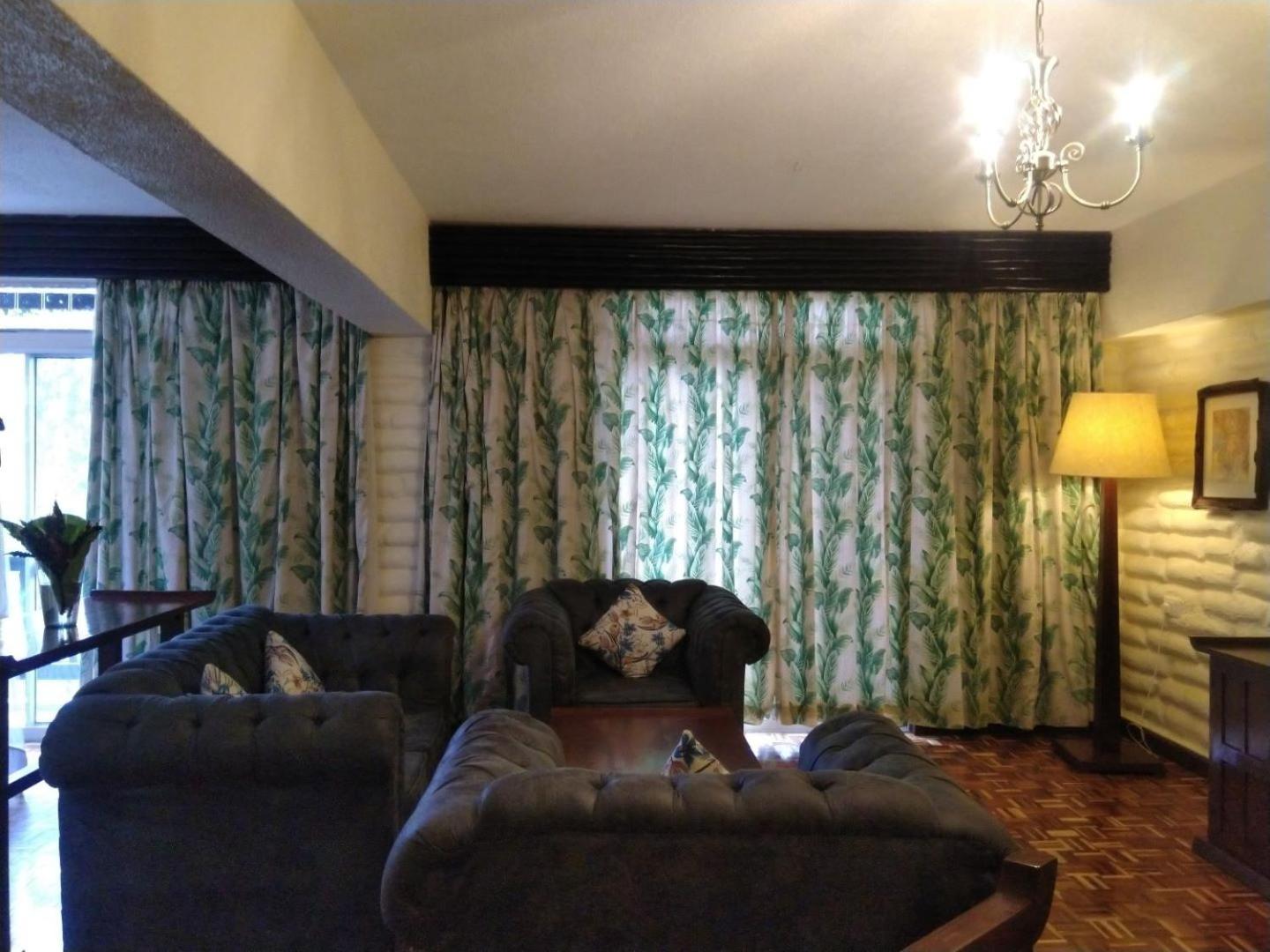 Executive Suite - Photo 6
