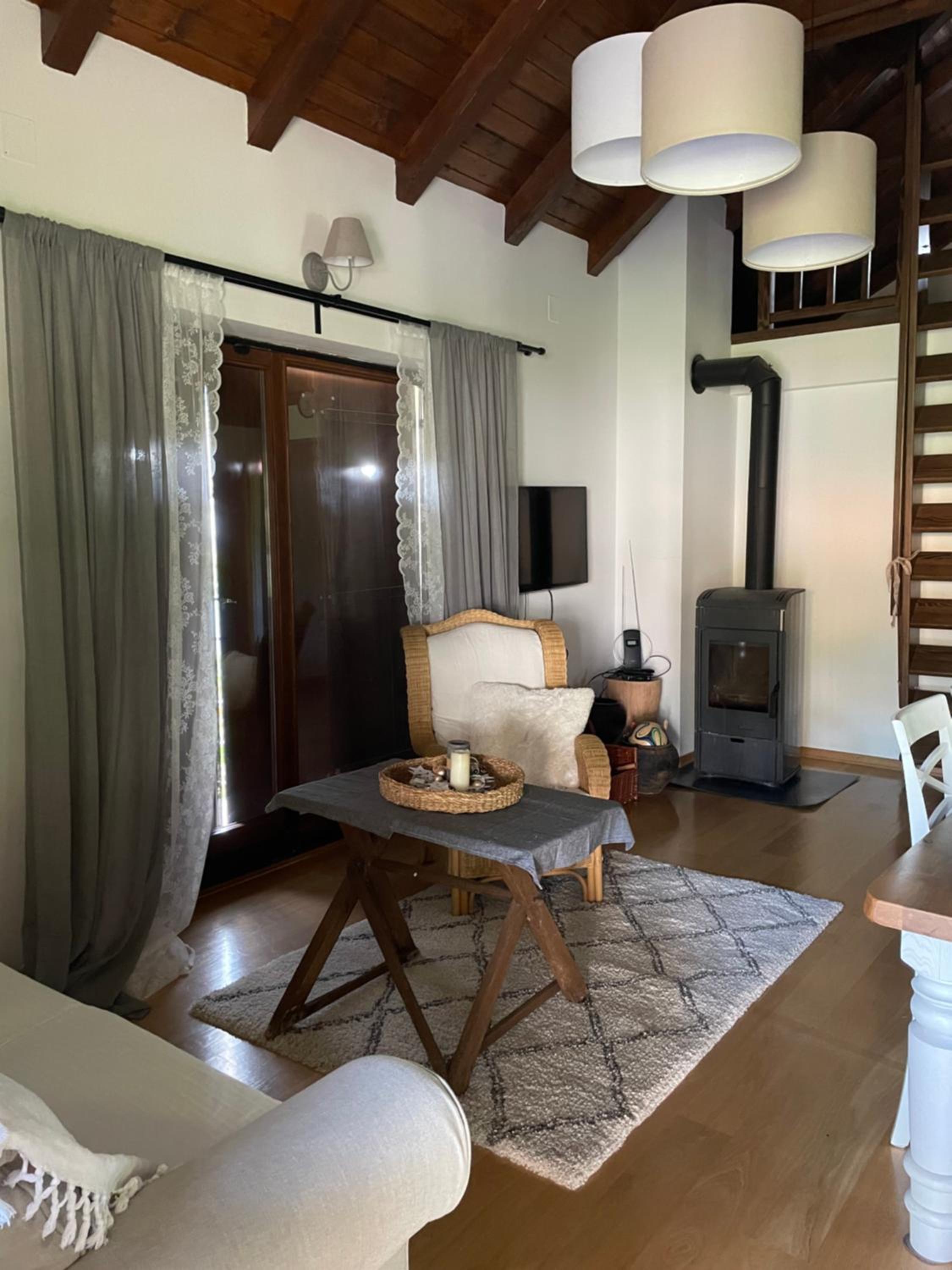 Three-Bedroom House photo 1