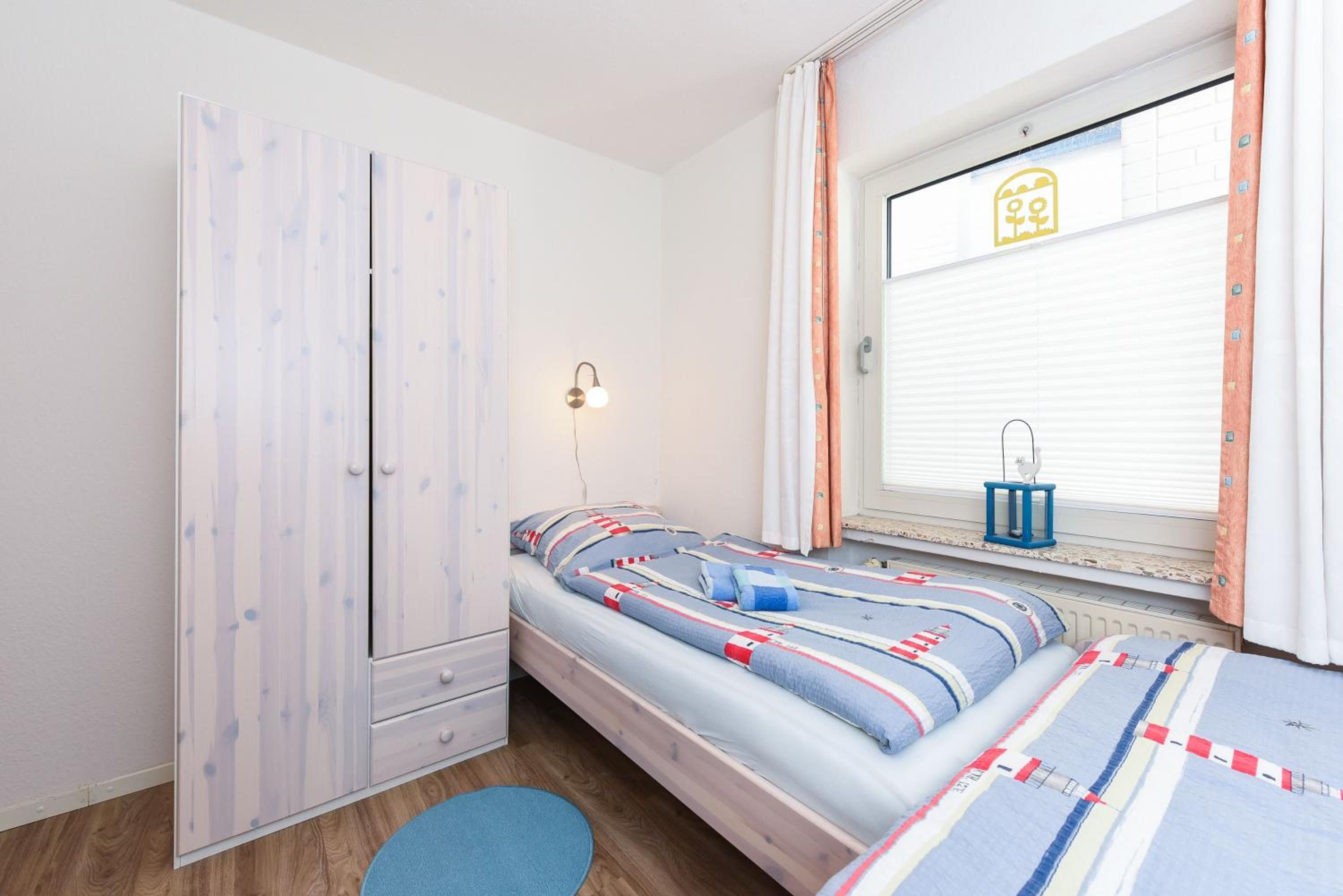 Two-Bedroom Apartment with Shower photo 3