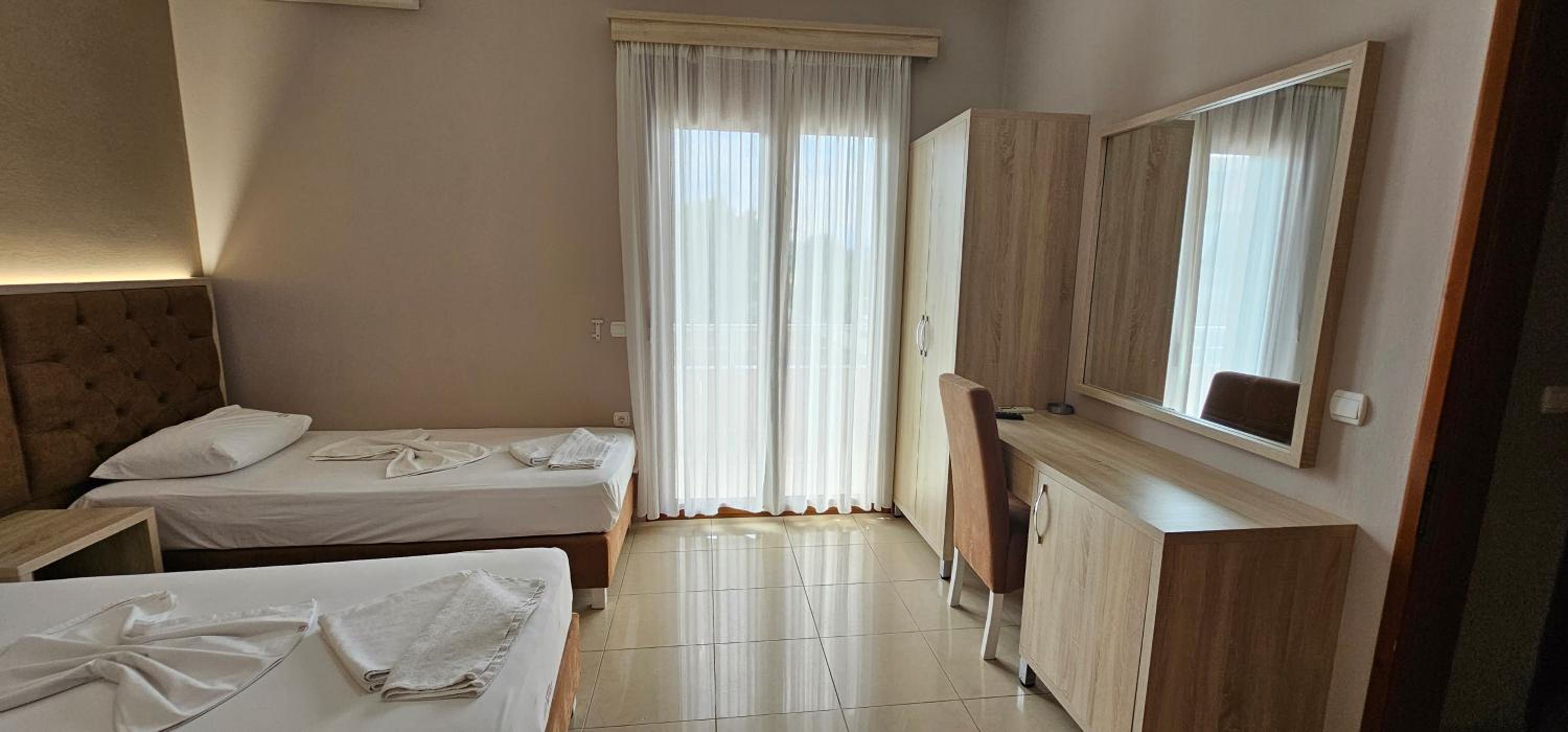 Standard Triple Room photo 1