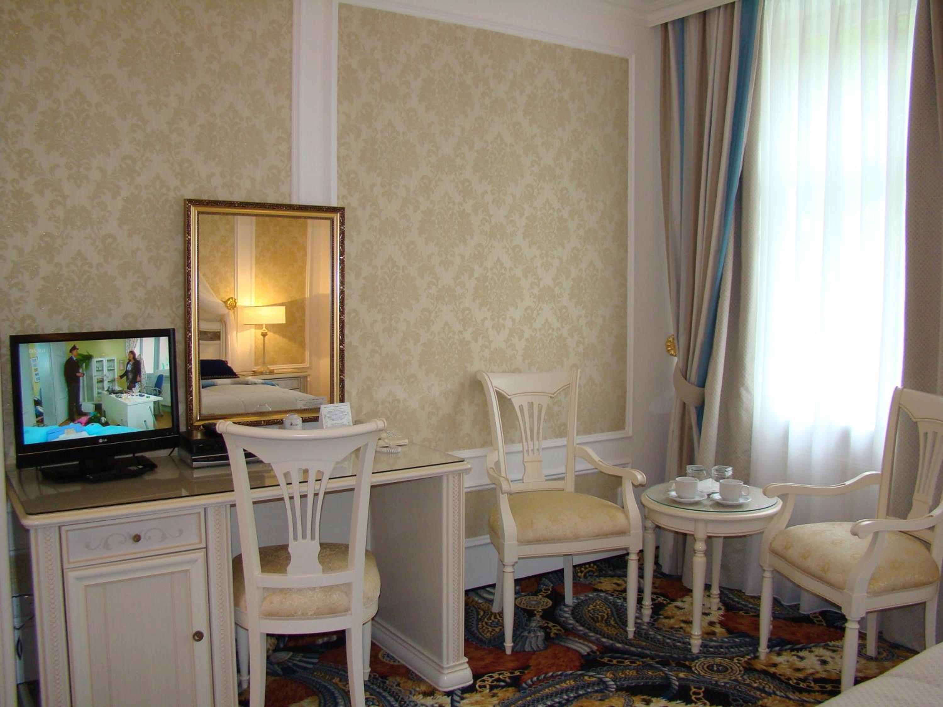 Deluxe Double Room - Photo 2