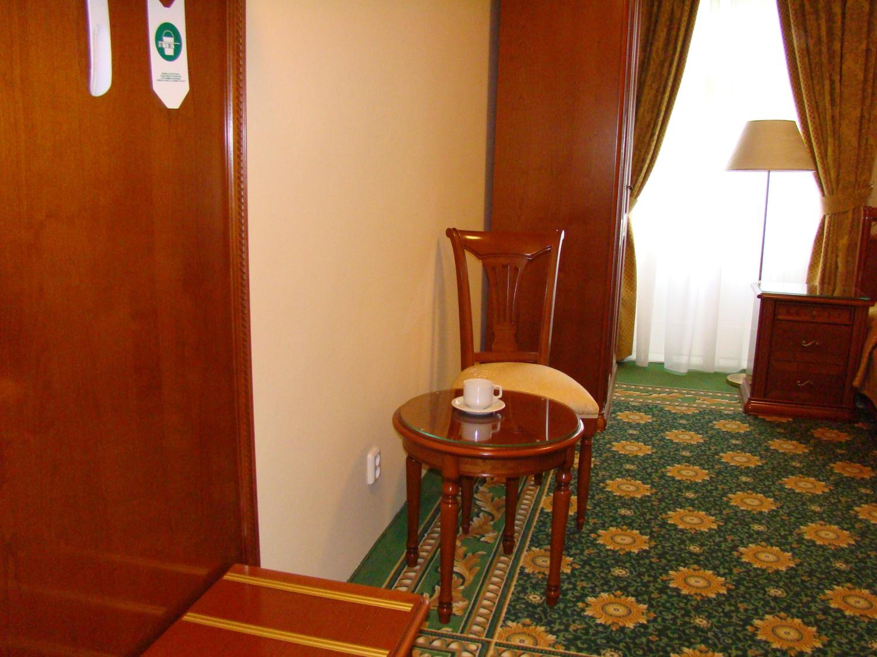 Single Room photo 2