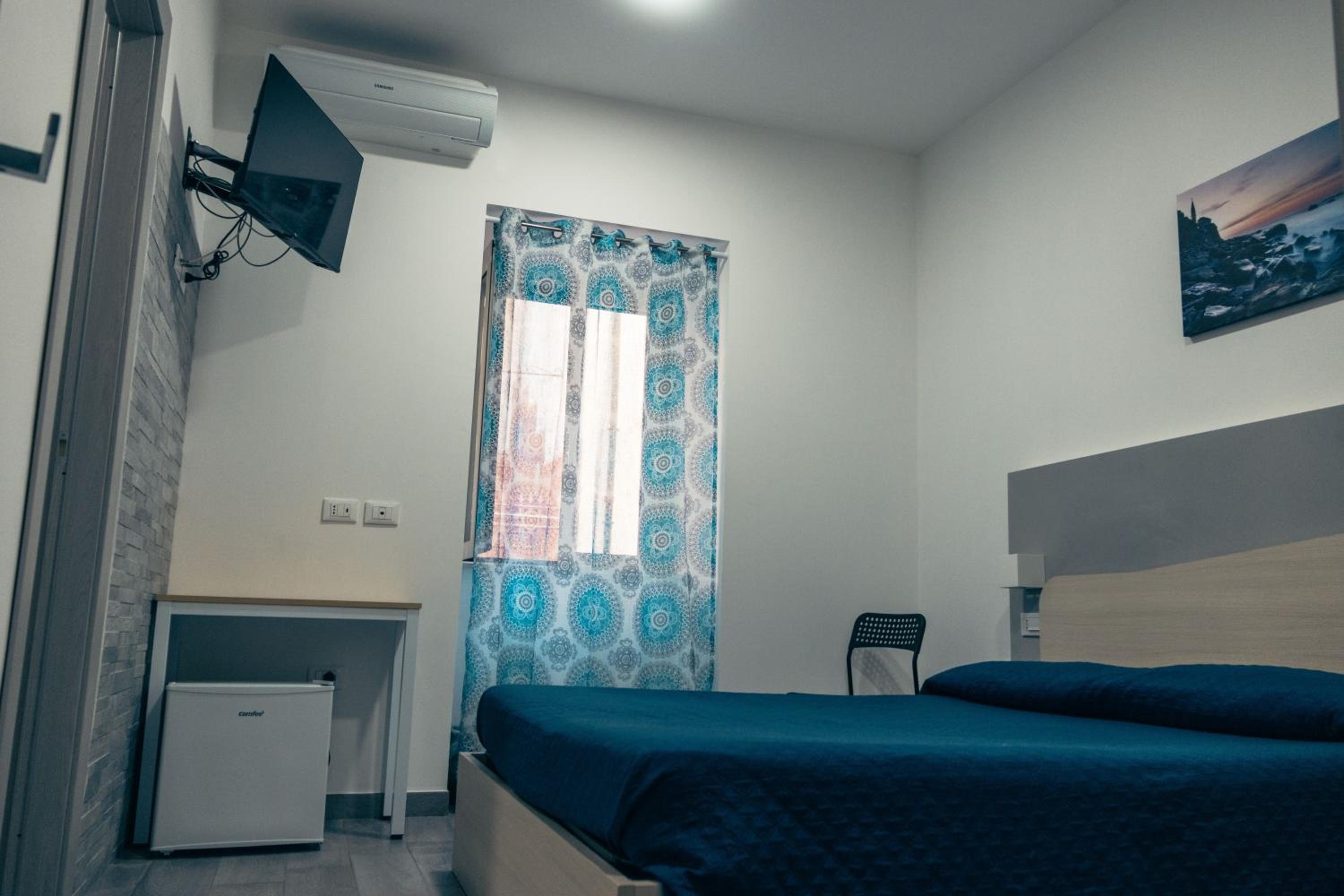 Double Room with Private Bathroom - Photo 5
