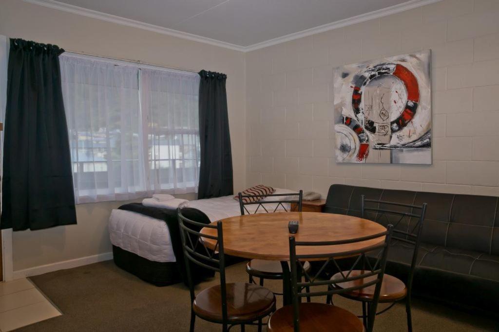 Two-Bedroom Apartment photo 1