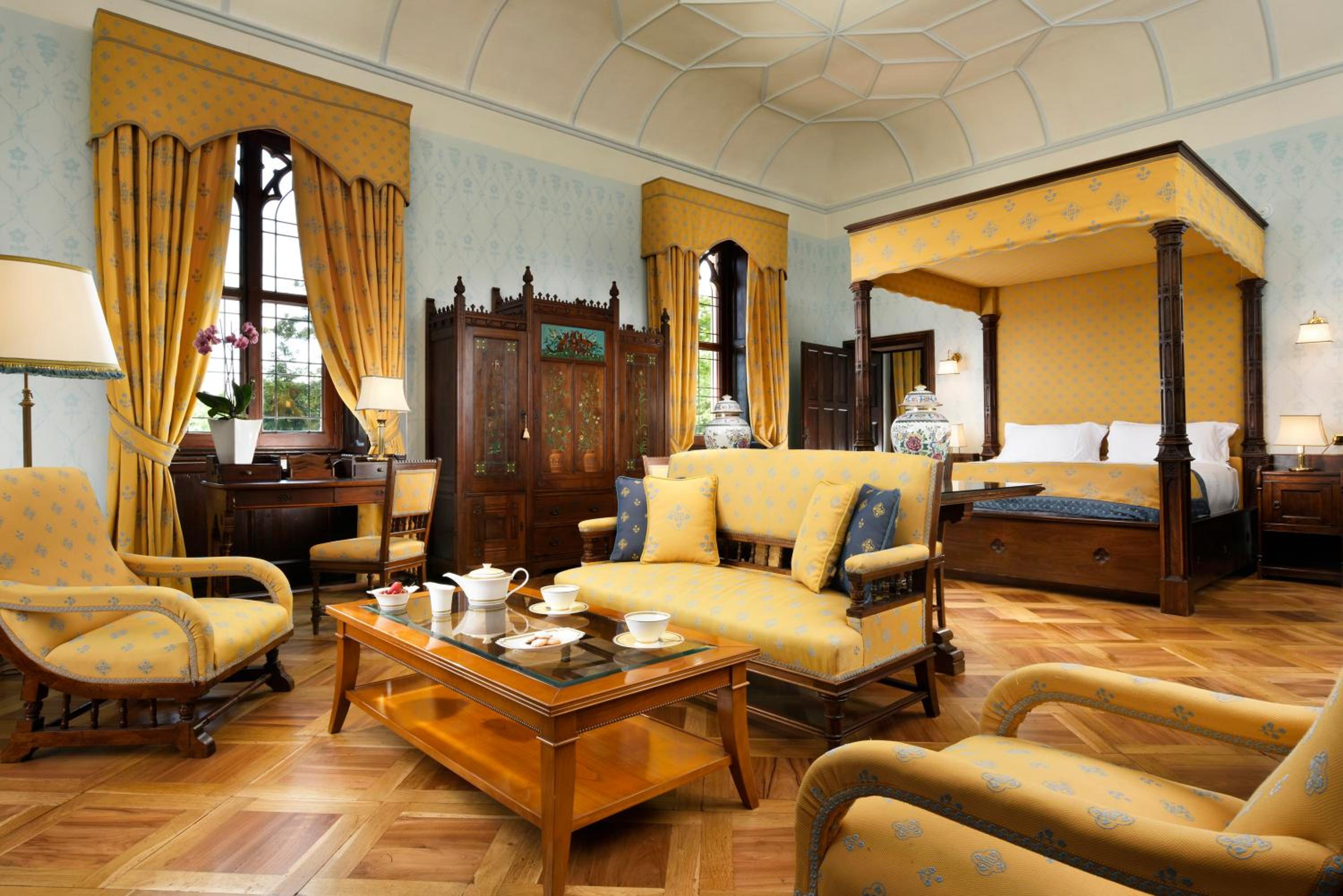 Suite with Lake View - Castle - Photo 4