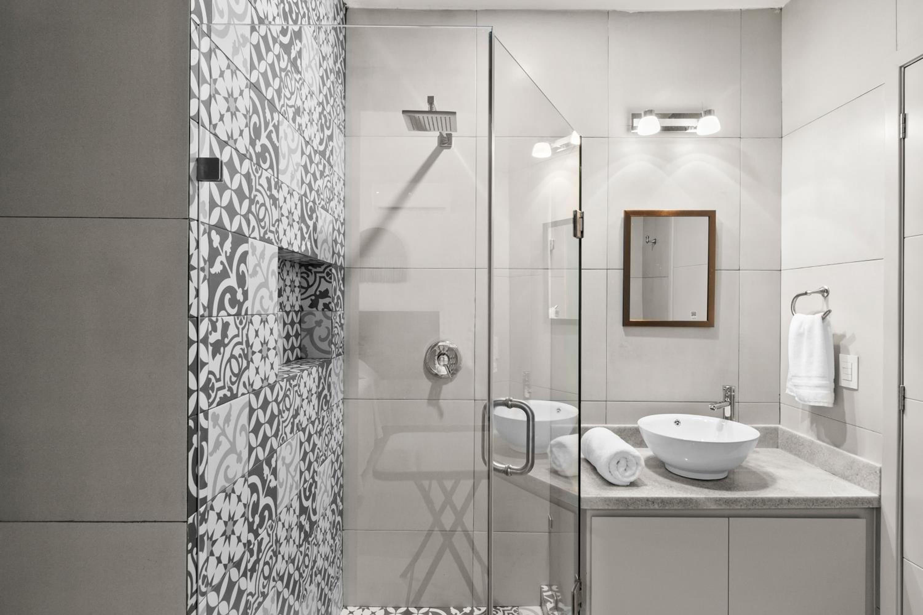 Two-Bedroom Apartment - Photo 15