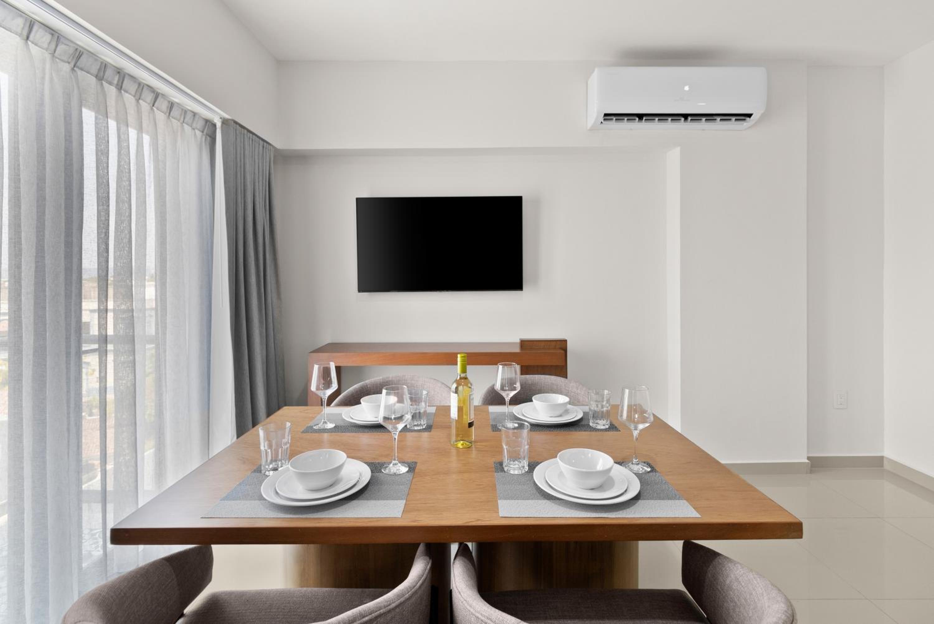 Three-Bedroom Apartment - Photo 10
