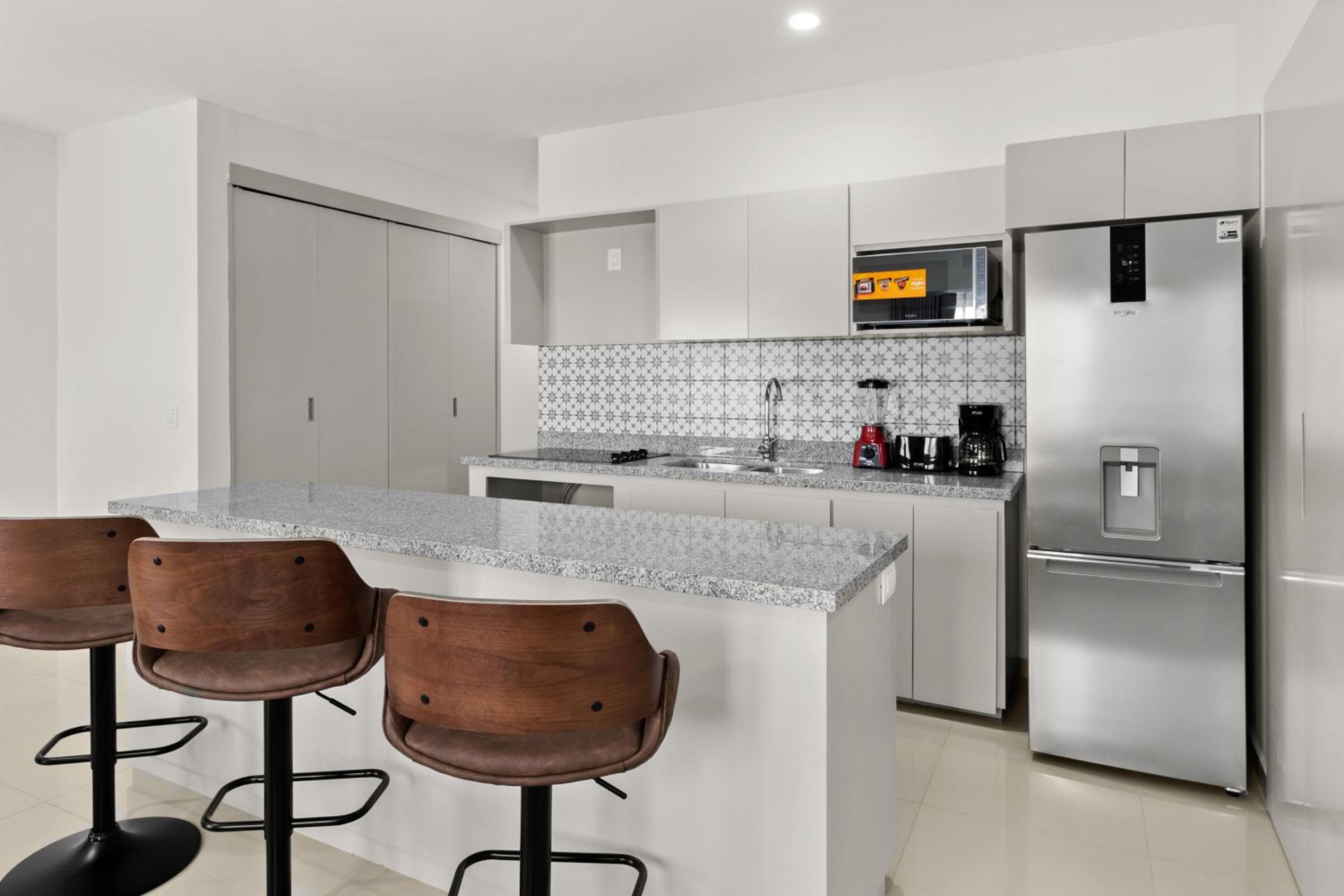 Three-Bedroom Apartment - Photo 15